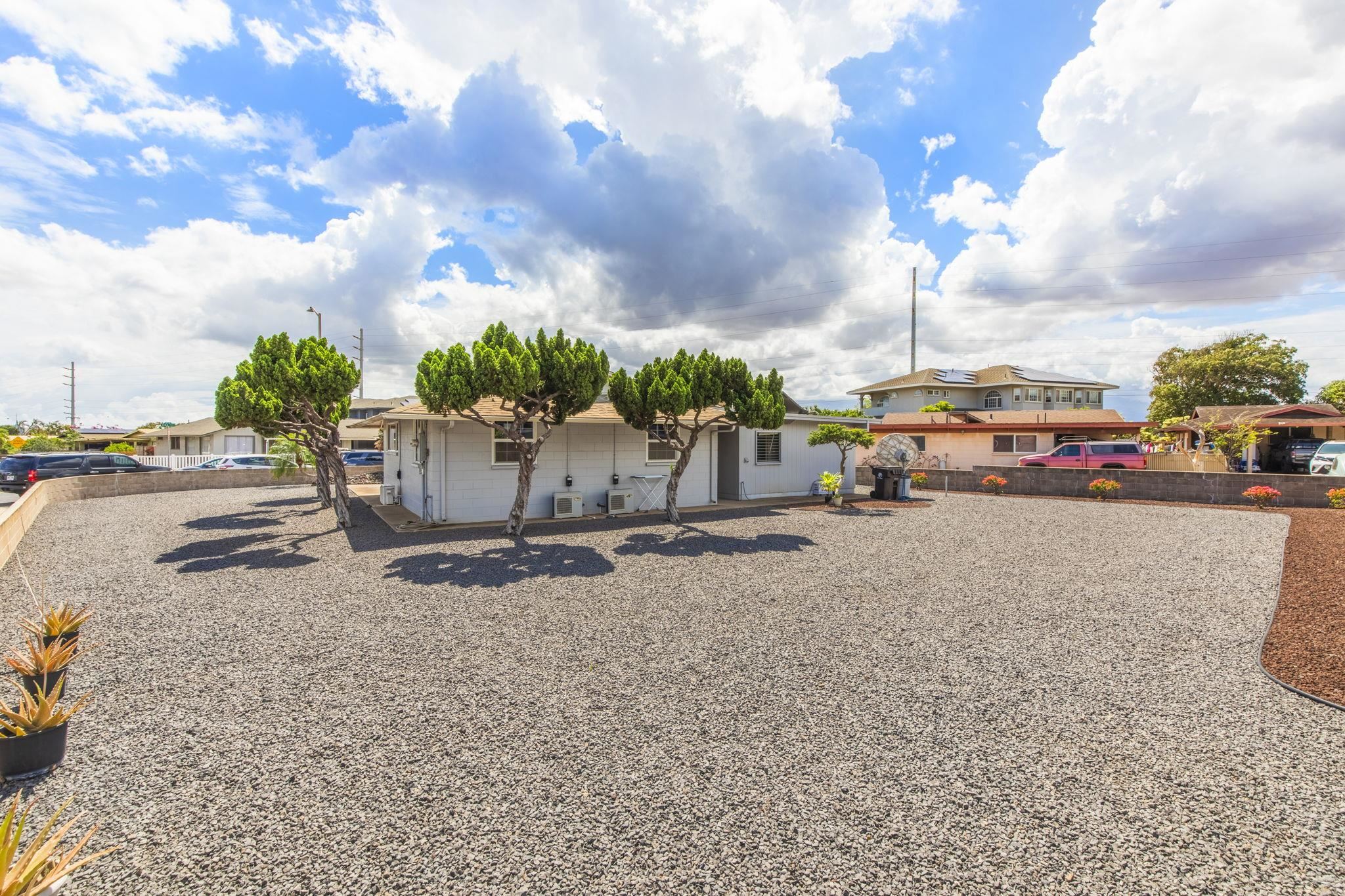 708  Hina Pl , Kahului home - photo 2 of 41