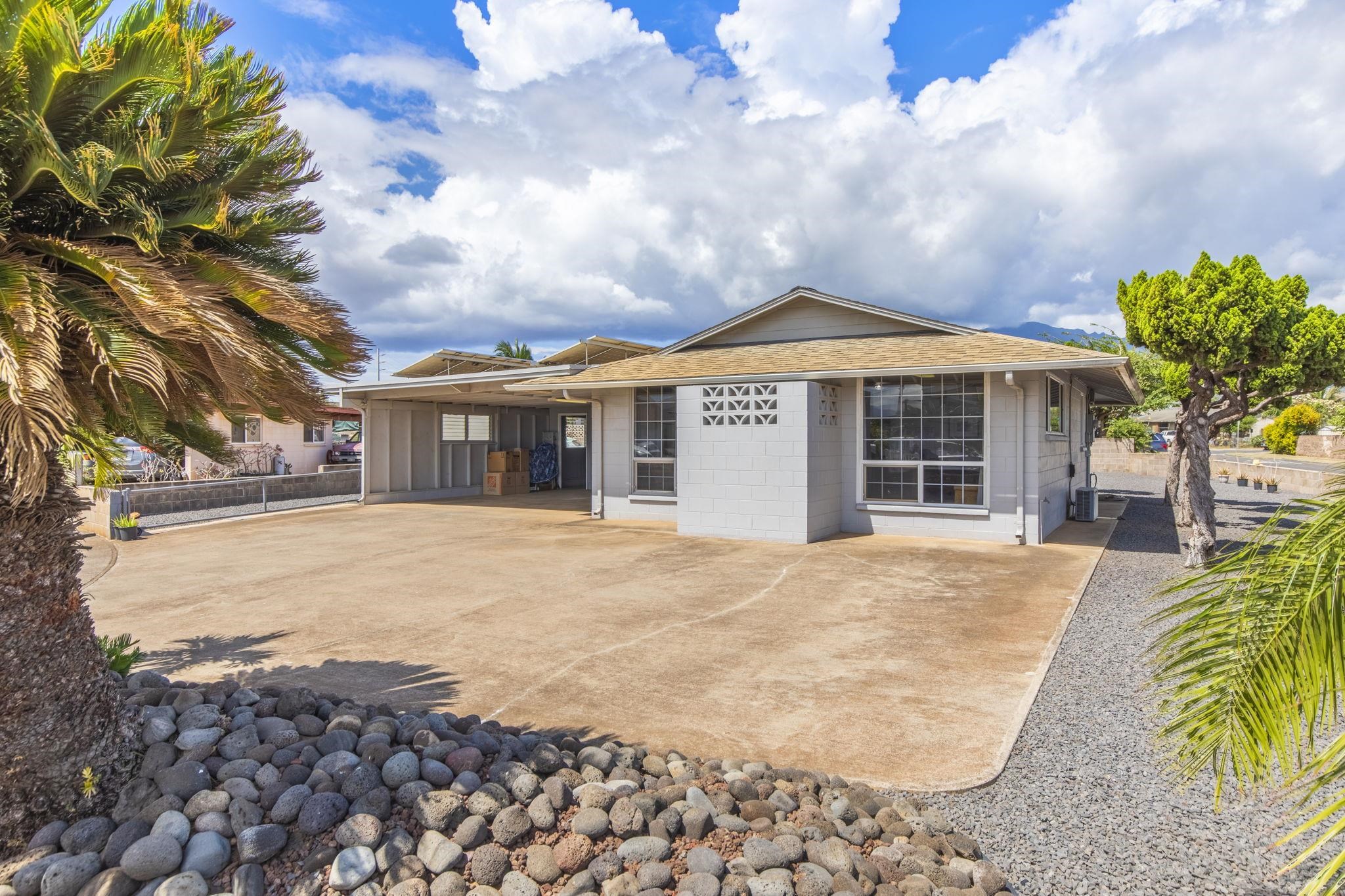 708  Hina Pl , Kahului home - photo 4 of 41