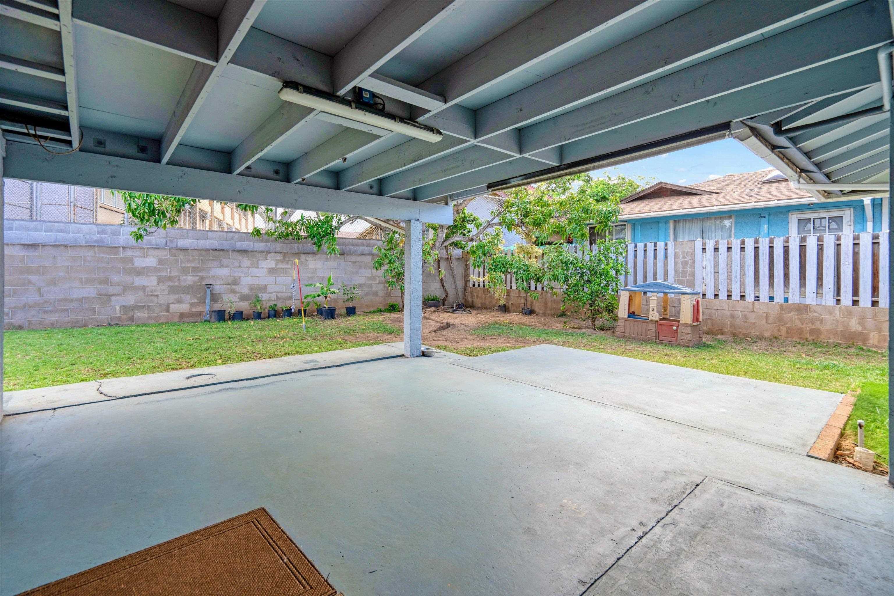 708  Kaulu Pl , Kahului home - photo 29 of 38