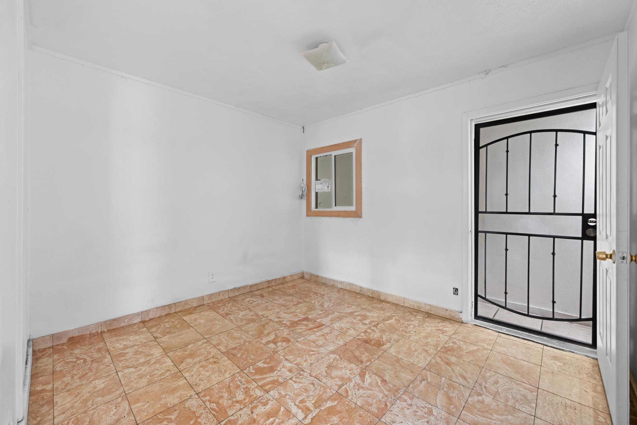 709  Kaimana Pl , Kahului home - photo 21 of 49