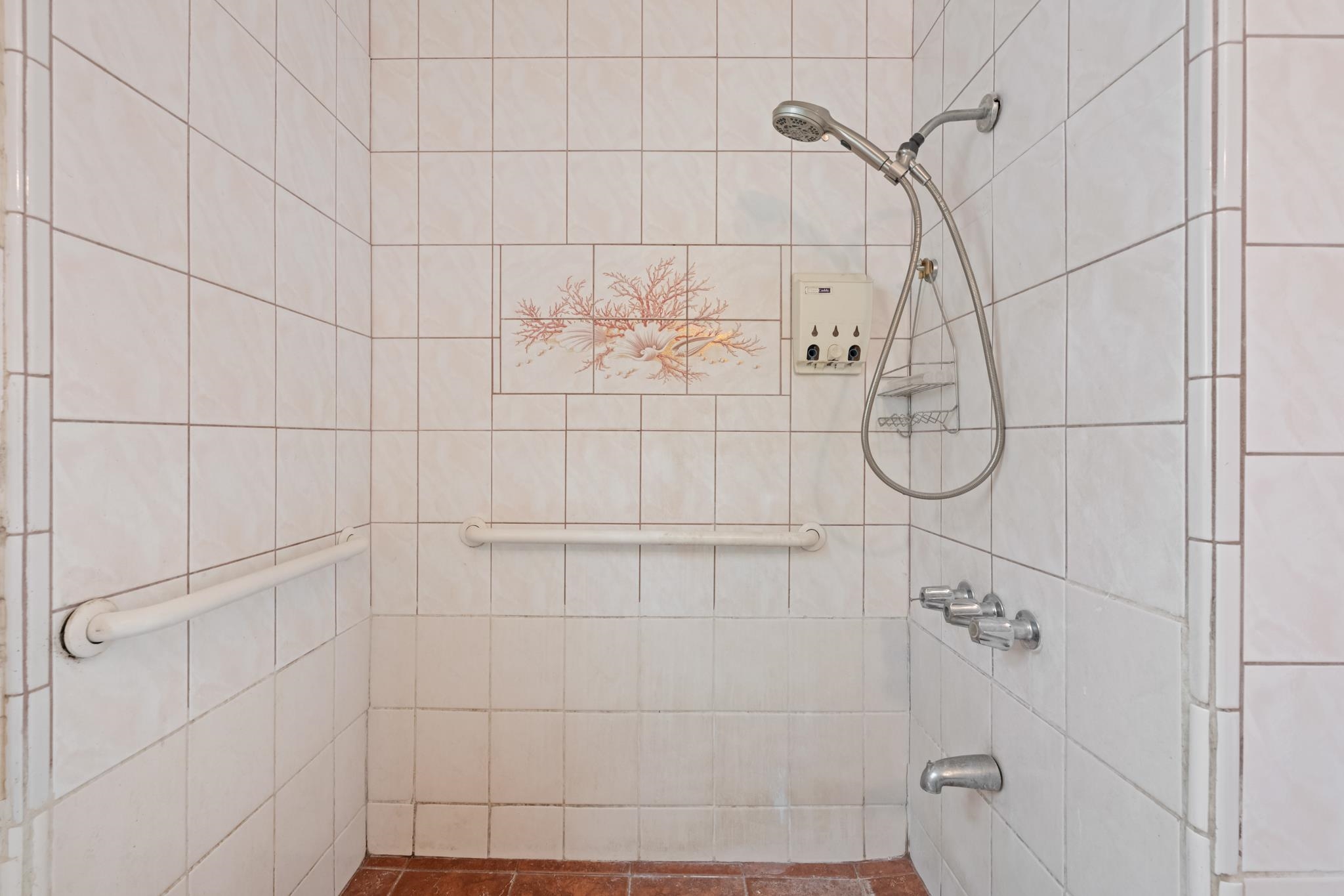 709  Kaimana Pl , Kahului home - photo 25 of 49