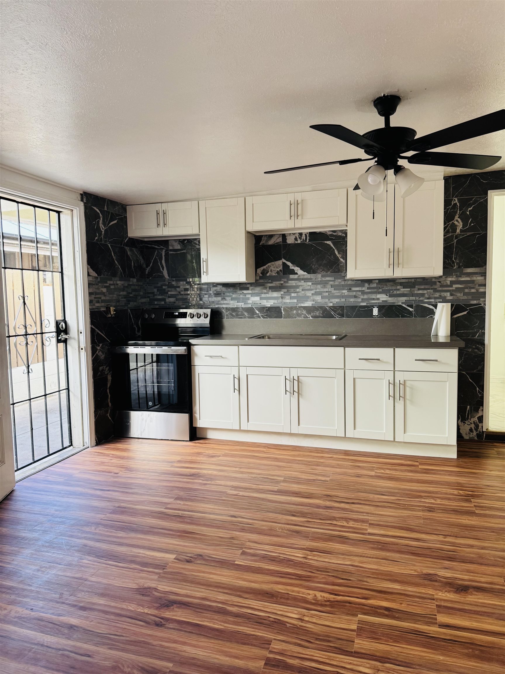 709  Kaimana Pl , Kahului home - photo 28 of 41