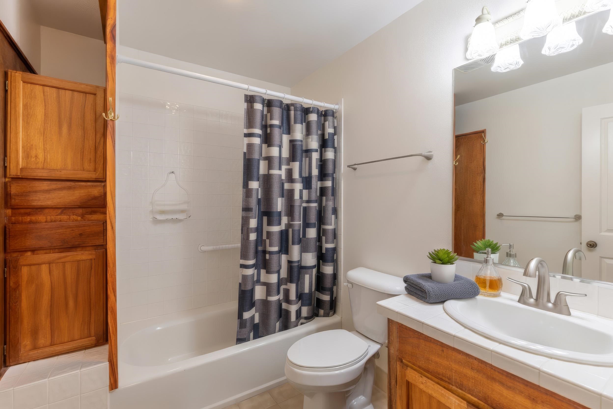 Gardens Upcountry condo # 2, Pukalani, Hawaii - photo 19 of 33