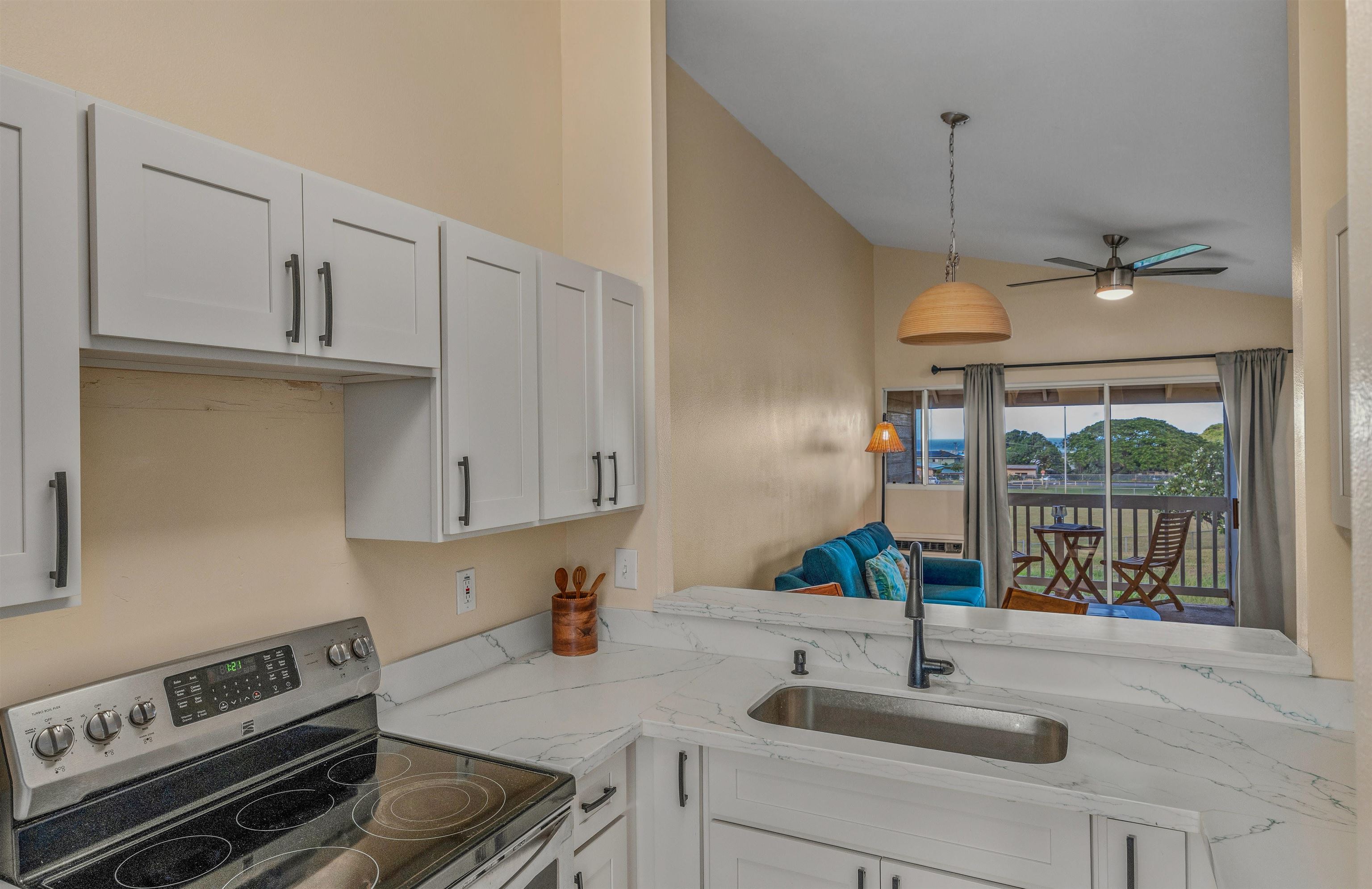 Iao Parkside IV-A condo # 35-202, Wailuku, Hawaii - photo 4 of 34
