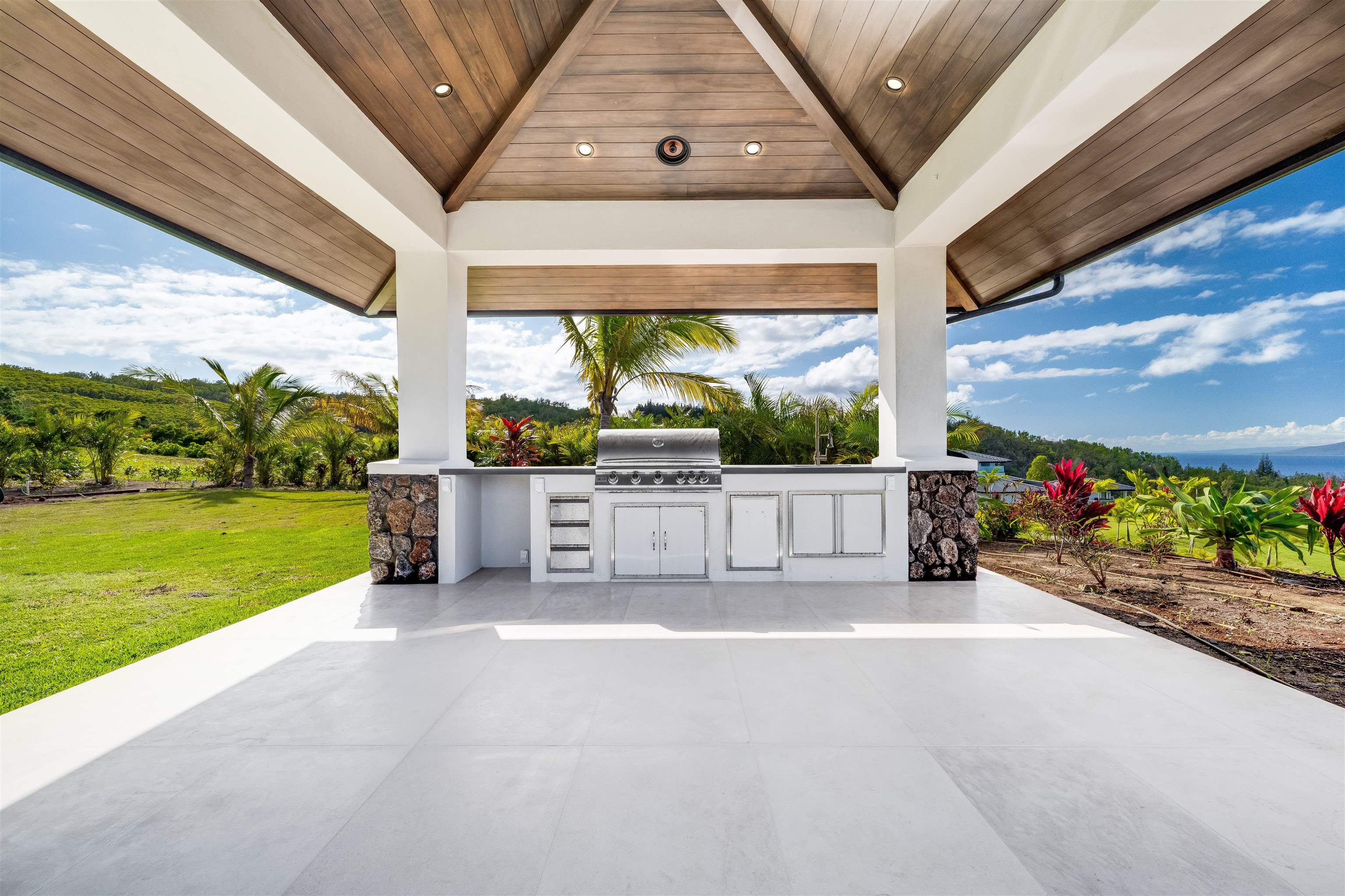 710  Mahana Ridge St Kapalua, Kapalua home - photo 21 of 50