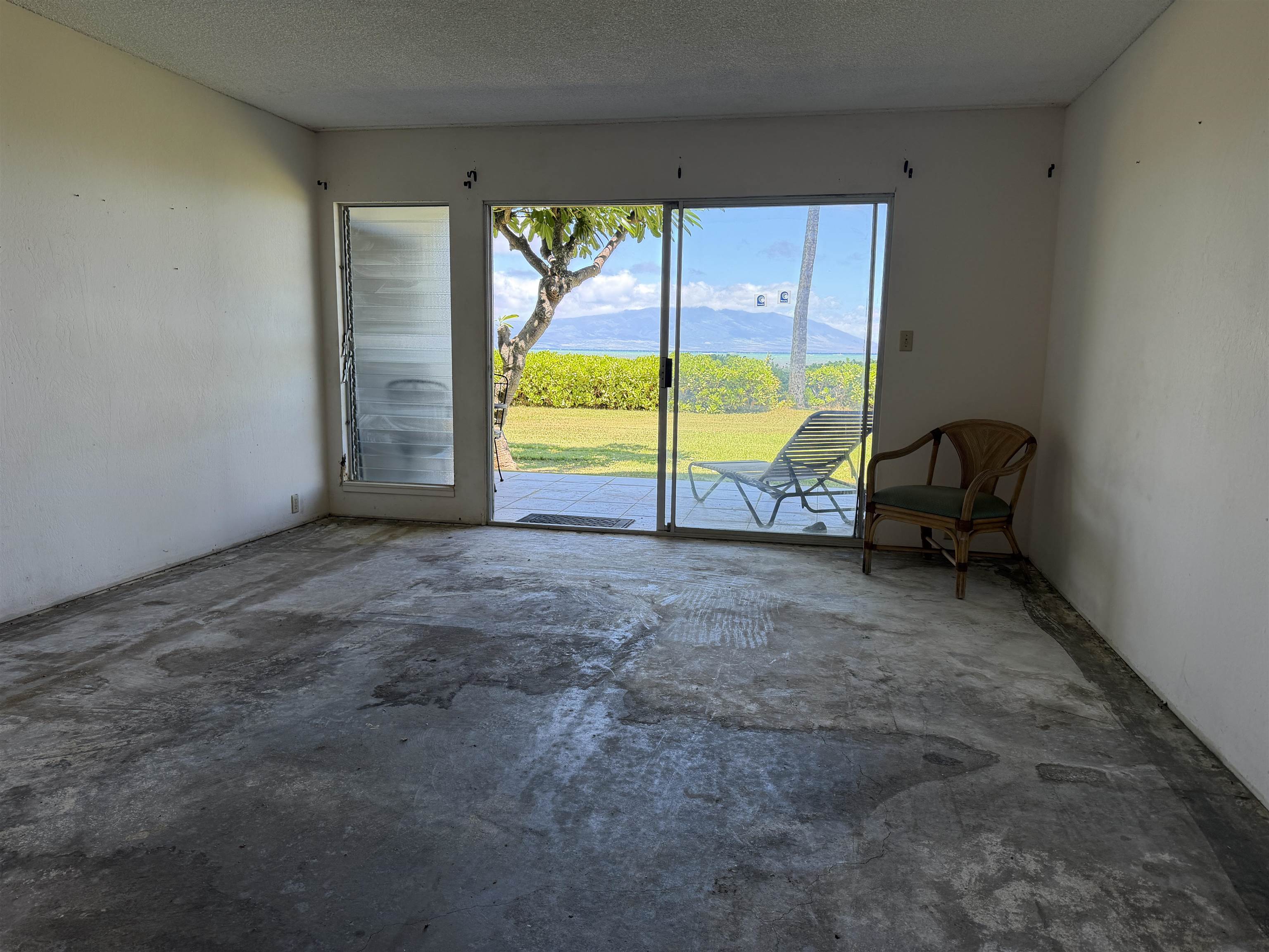 Wavecrest condo # A115, Kaunakakai, Hawaii - photo 11 of 33