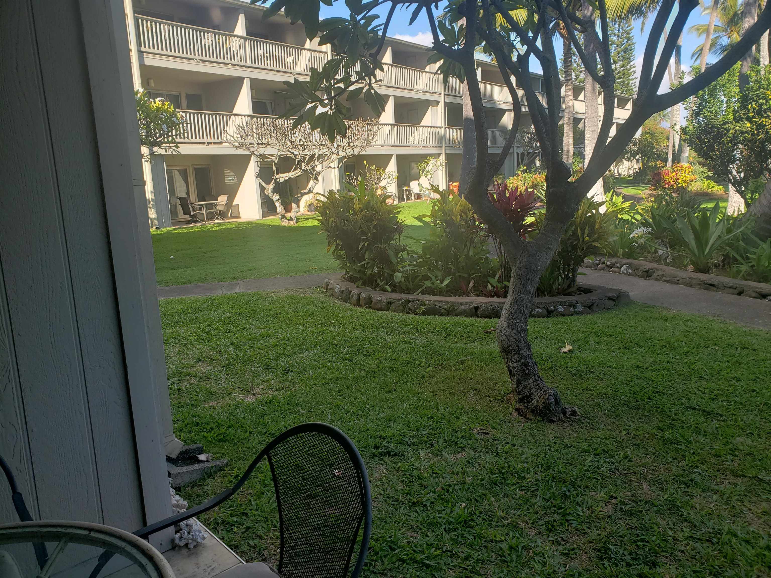 Wavecrest condo # B102, Kaunakakai, Hawaii - photo 10 of 28