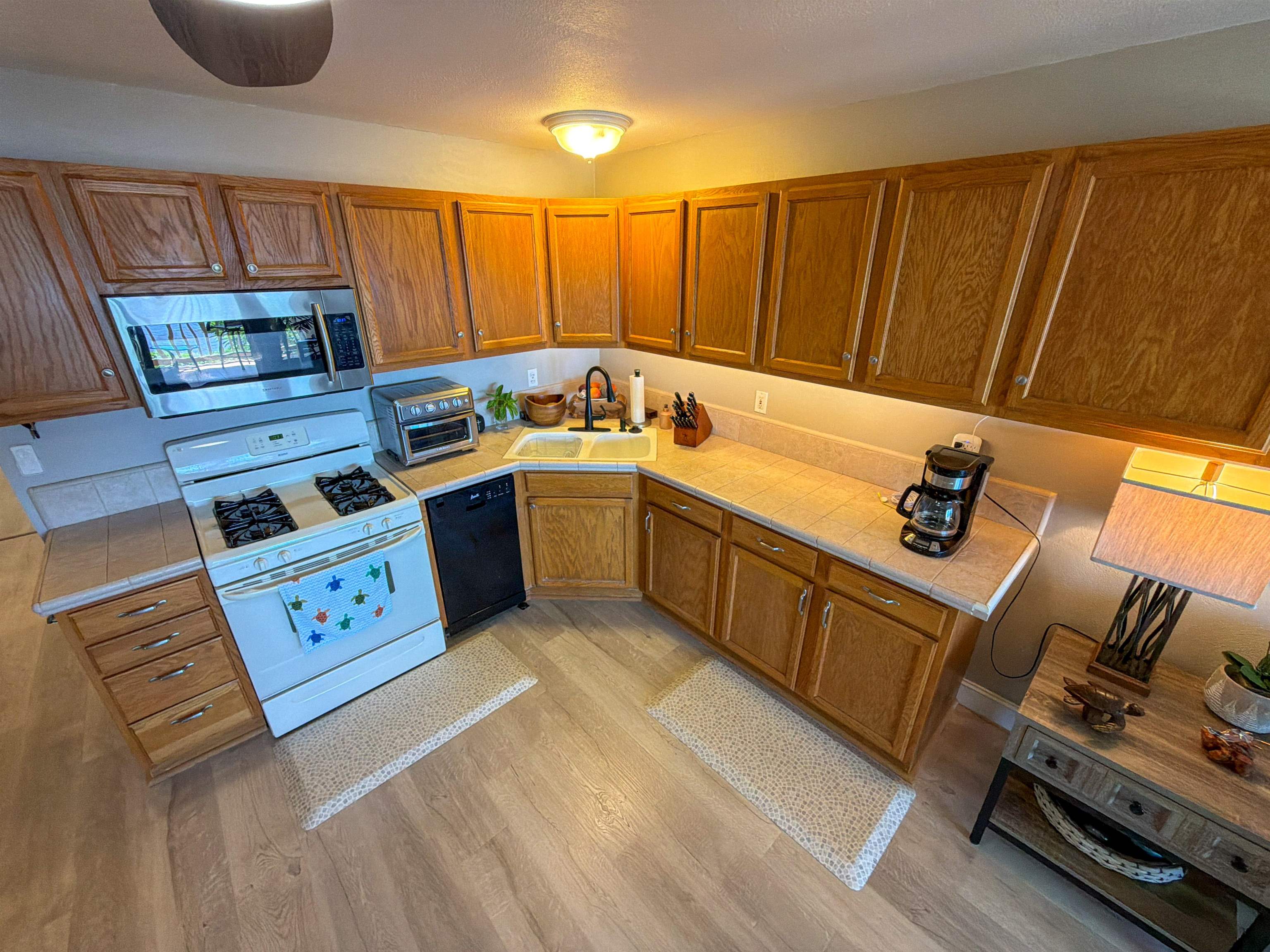 Wavecrest condo # A203, Kaunakakai, Hawaii - photo 5 of 16