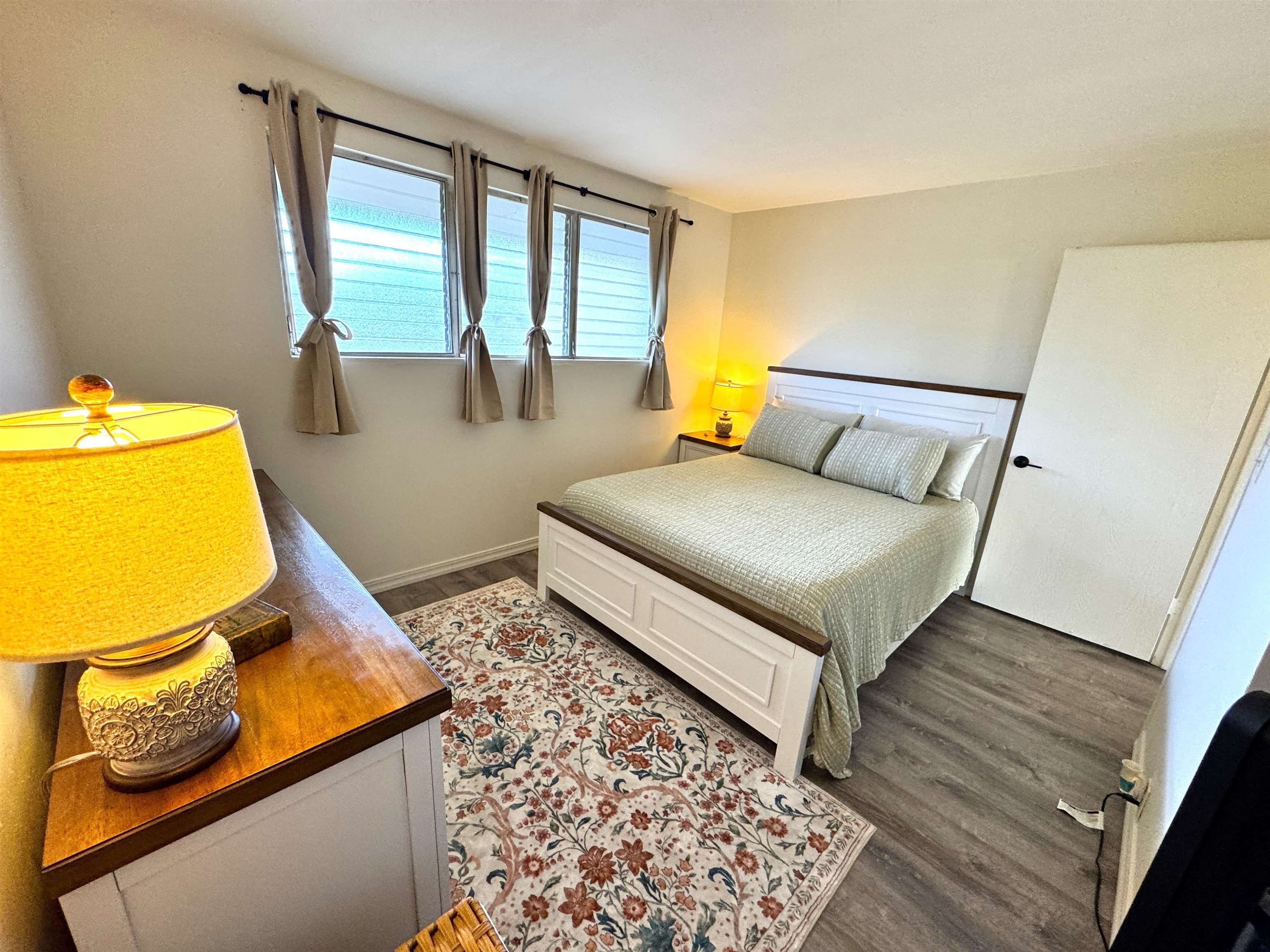 Wavecrest condo # B-304, Kaunakakai, Hawaii - photo 11 of 26
