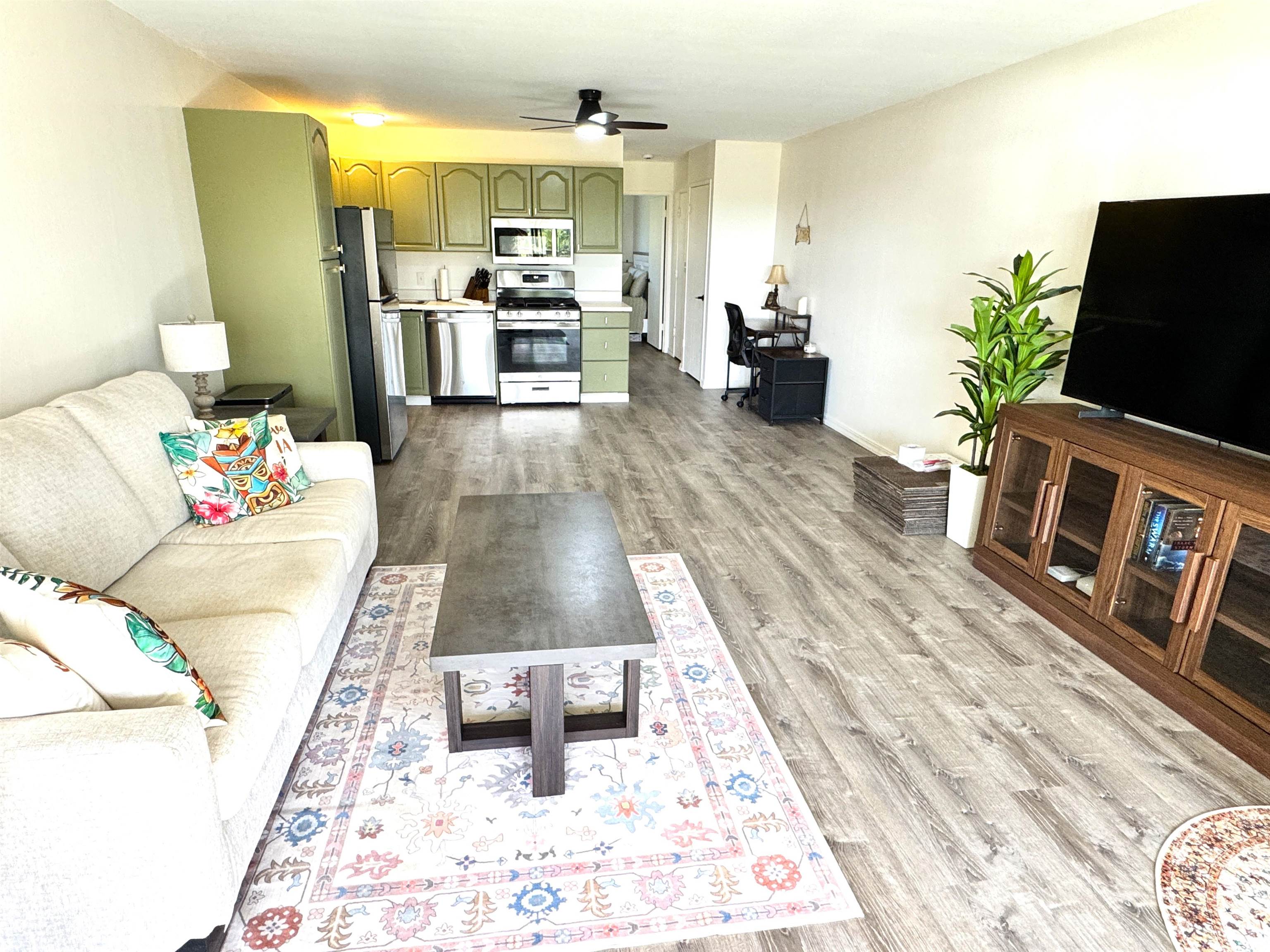 Wavecrest condo # B-304, Kaunakakai, Hawaii - photo 6 of 26