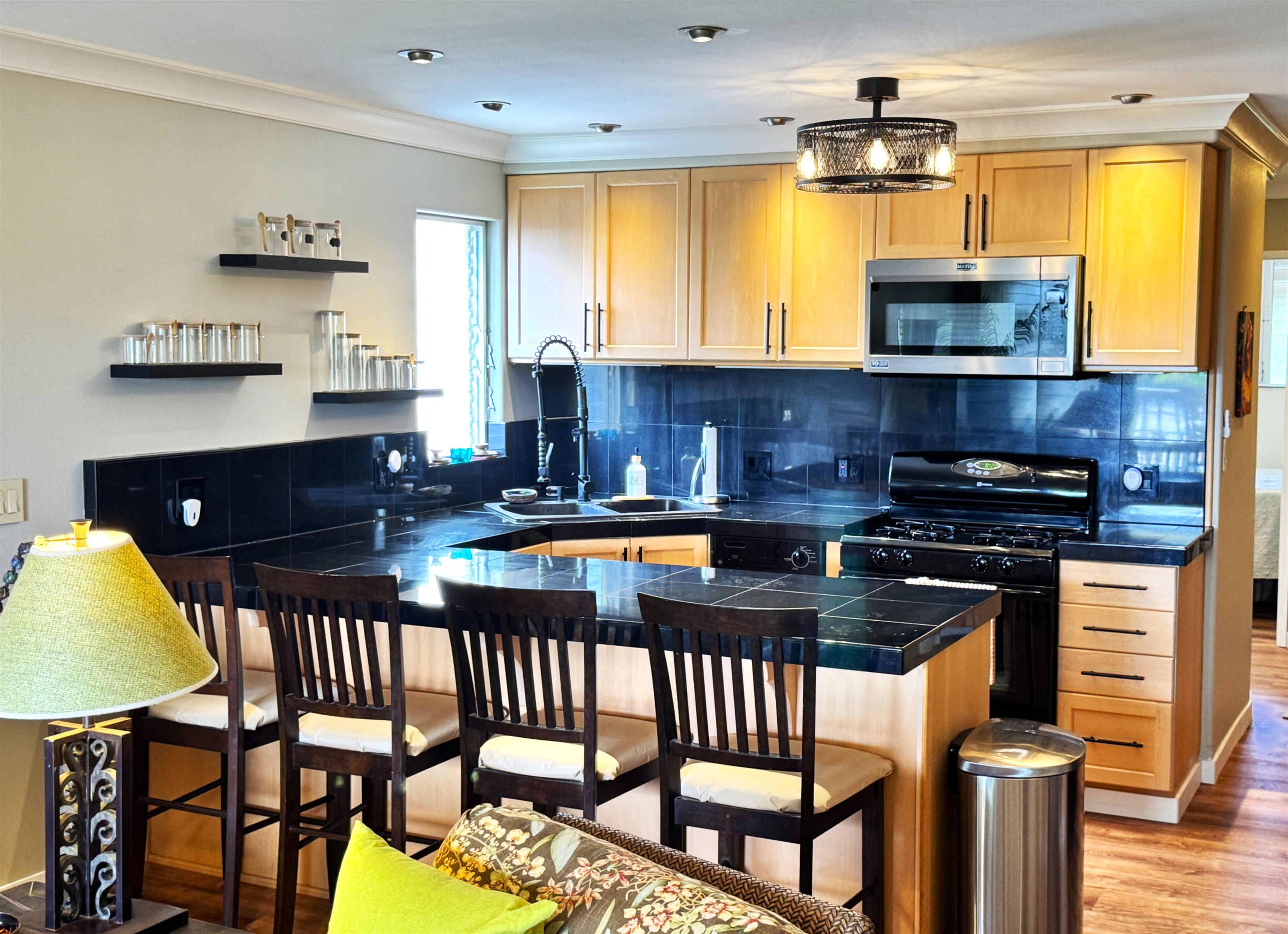 Wavecrest condo # B310, Kaunakakai, Hawaii - photo 5 of 34