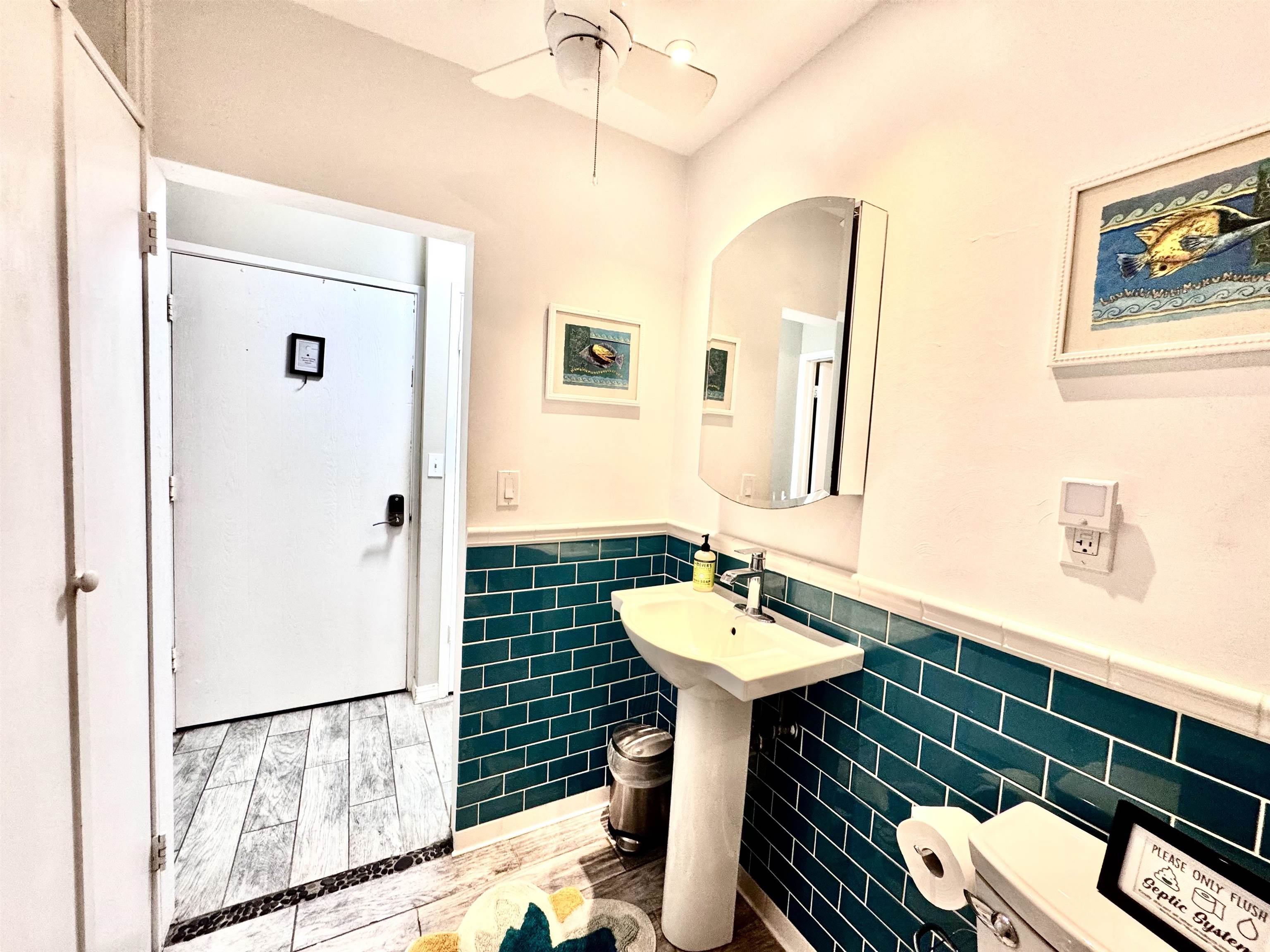 Wavecrest condo # C104, Kaunakakai, Hawaii - photo 19 of 31