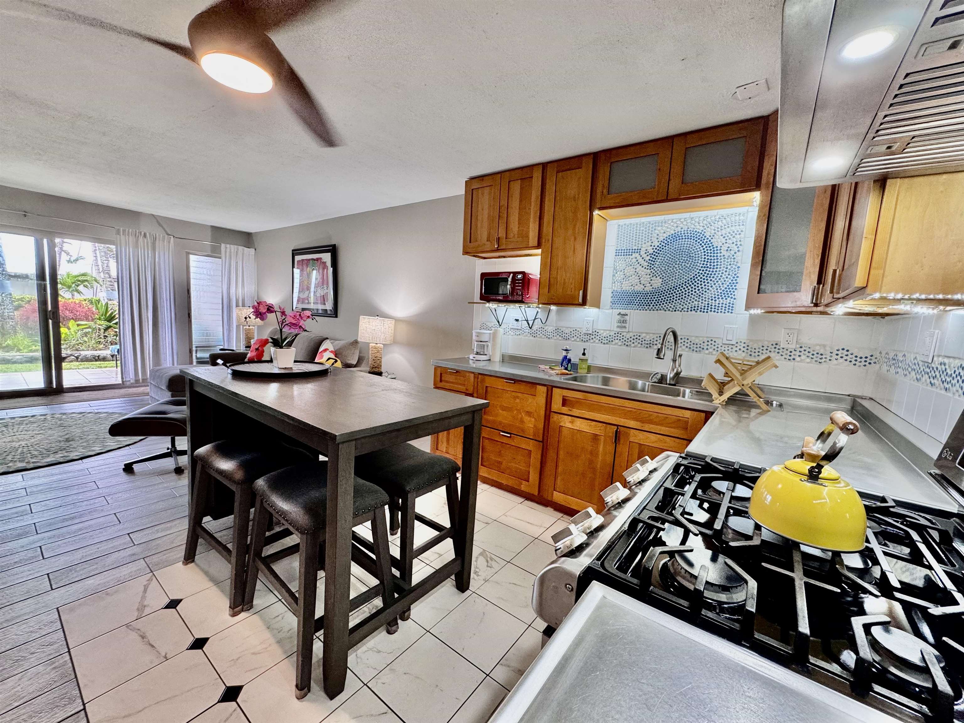 Wavecrest condo # C104, Kaunakakai, Hawaii - photo 10 of 31