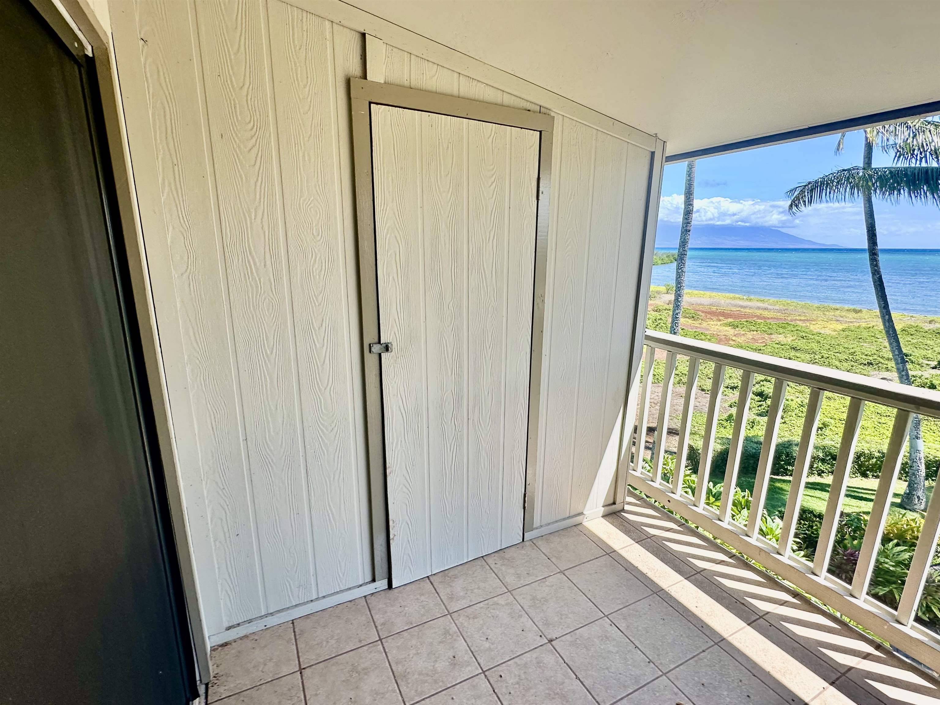 Wavecrest condo # C304, Kaunakakai, Hawaii - photo 21 of 37