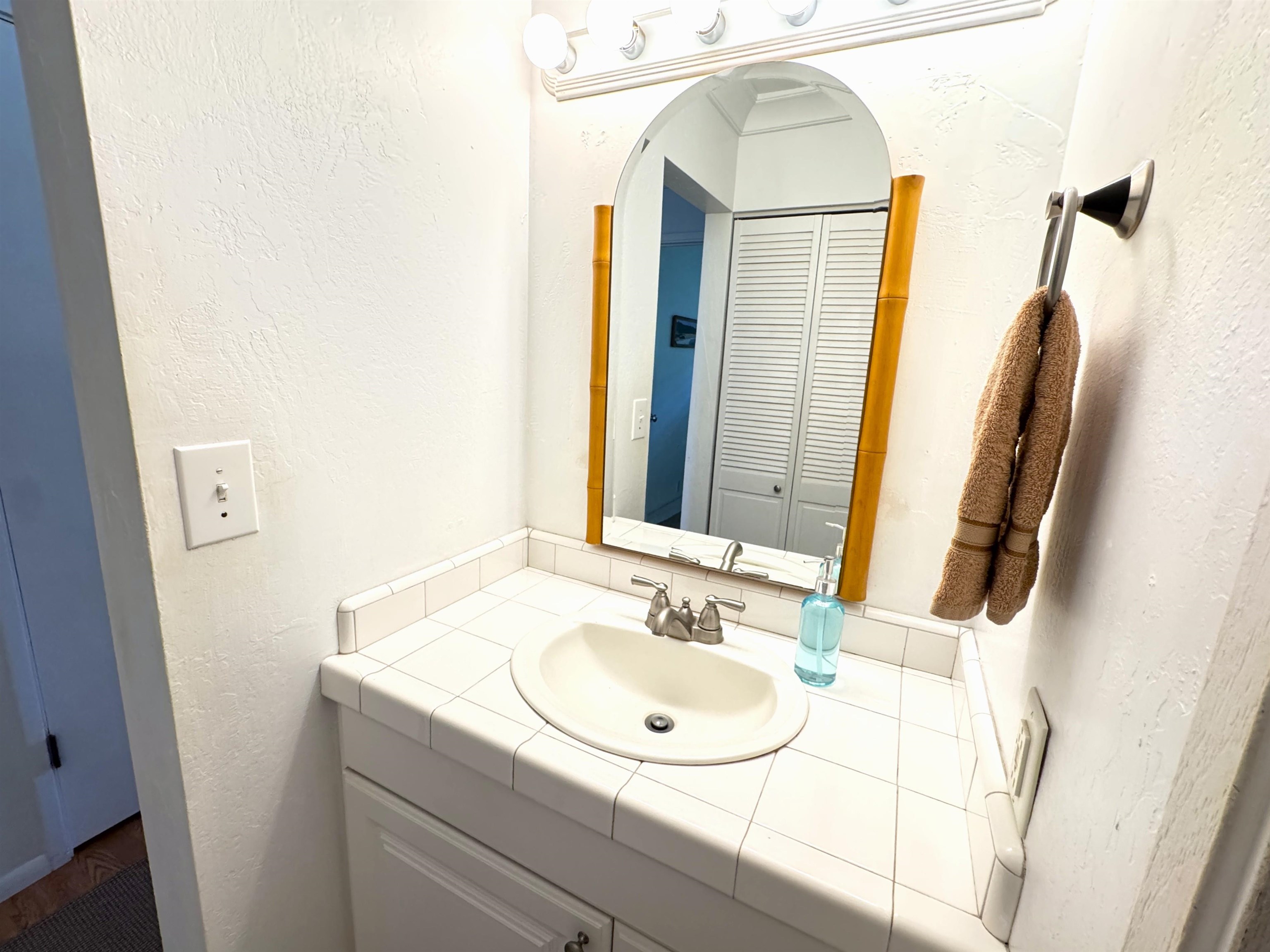 Wavecrest condo # C-312, Kaunakakai, Hawaii - photo 12 of 29