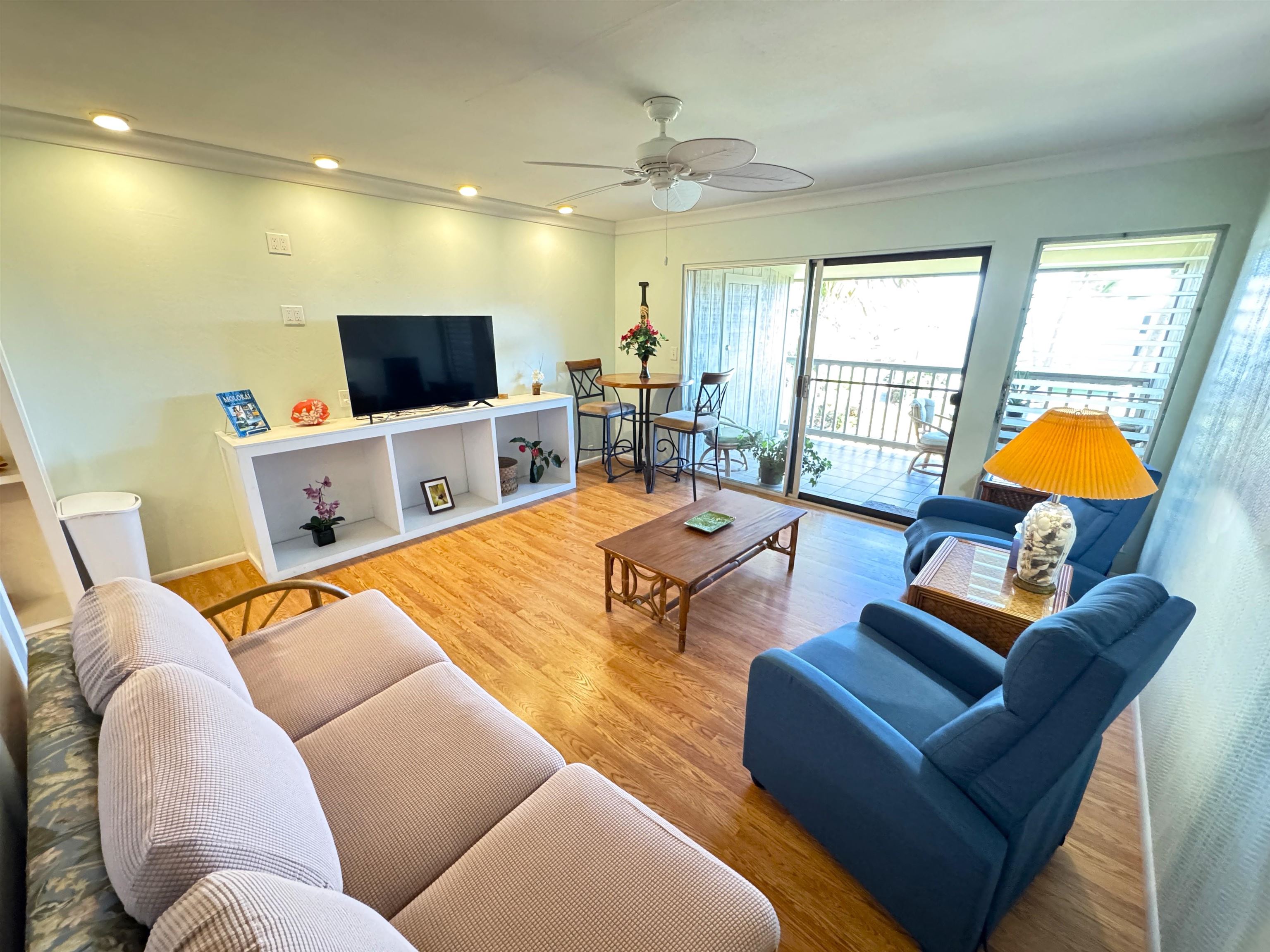 Wavecrest condo # C-312, Kaunakakai, Hawaii - photo 4 of 29