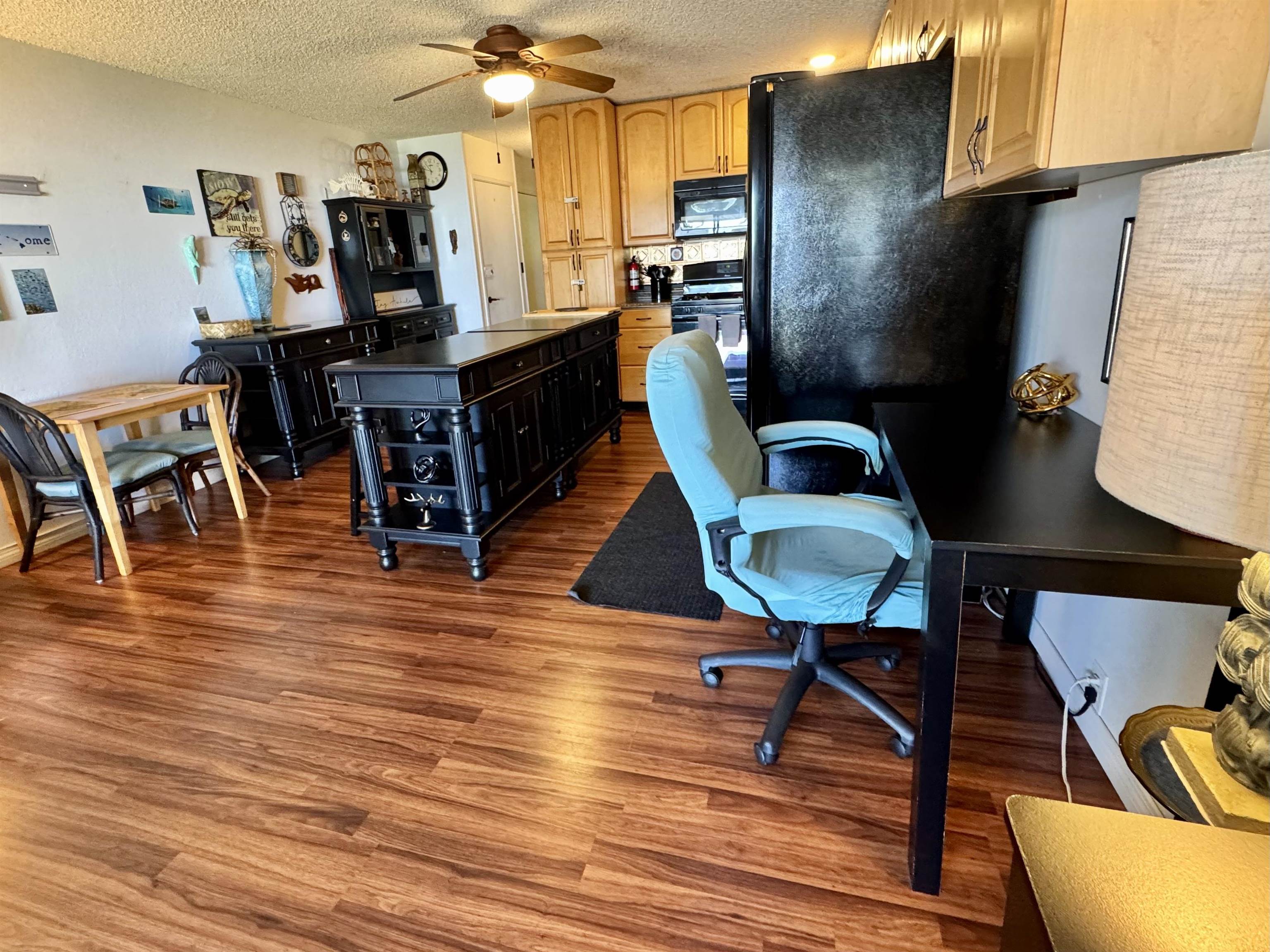 Wavecrest condo # C 315, Kaunakakai, Hawaii - photo 11 of 19