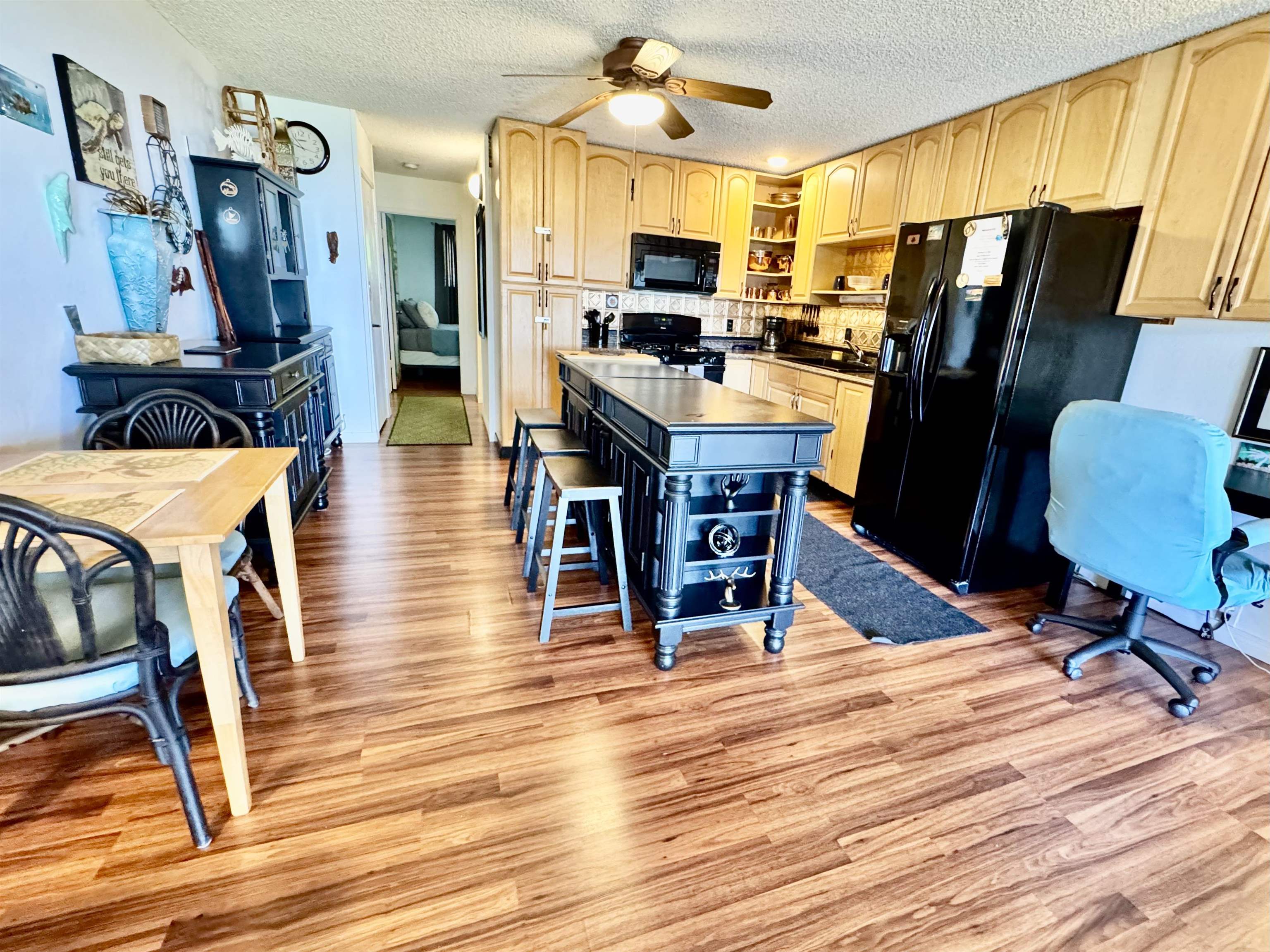 Wavecrest condo # C 315, Kaunakakai, Hawaii - photo 4 of 19