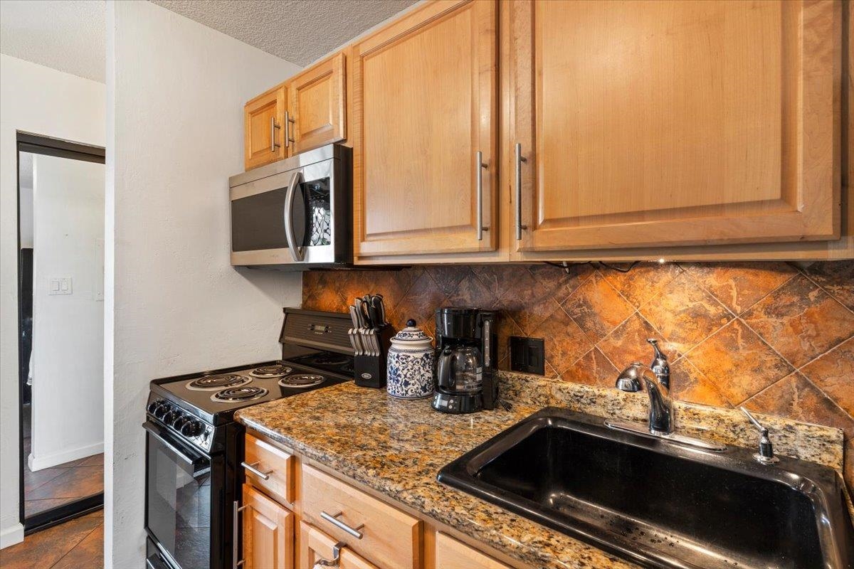 Kihei Bay Surf condo # B119, Kihei, Hawaii - photo 5 of 29