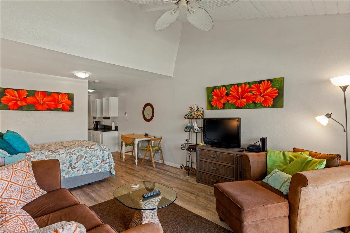 Kihei Bay Surf condo # D- 242, Kihei, Hawaii - photo 4 of 32