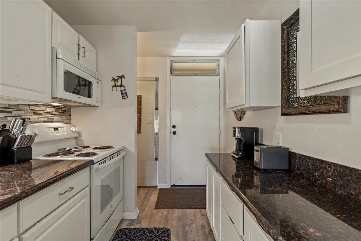 Kihei Bay Surf condo # D- 242, Kihei, Hawaii - photo 9 of 32