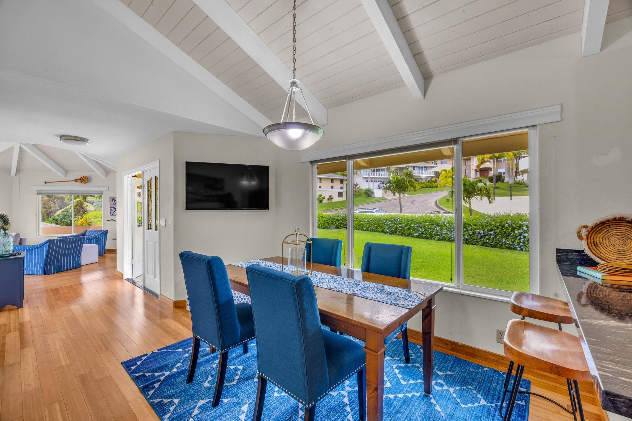 715  Uluhea Way Wailuku Heights, Wailuku home - photo 11 of 50