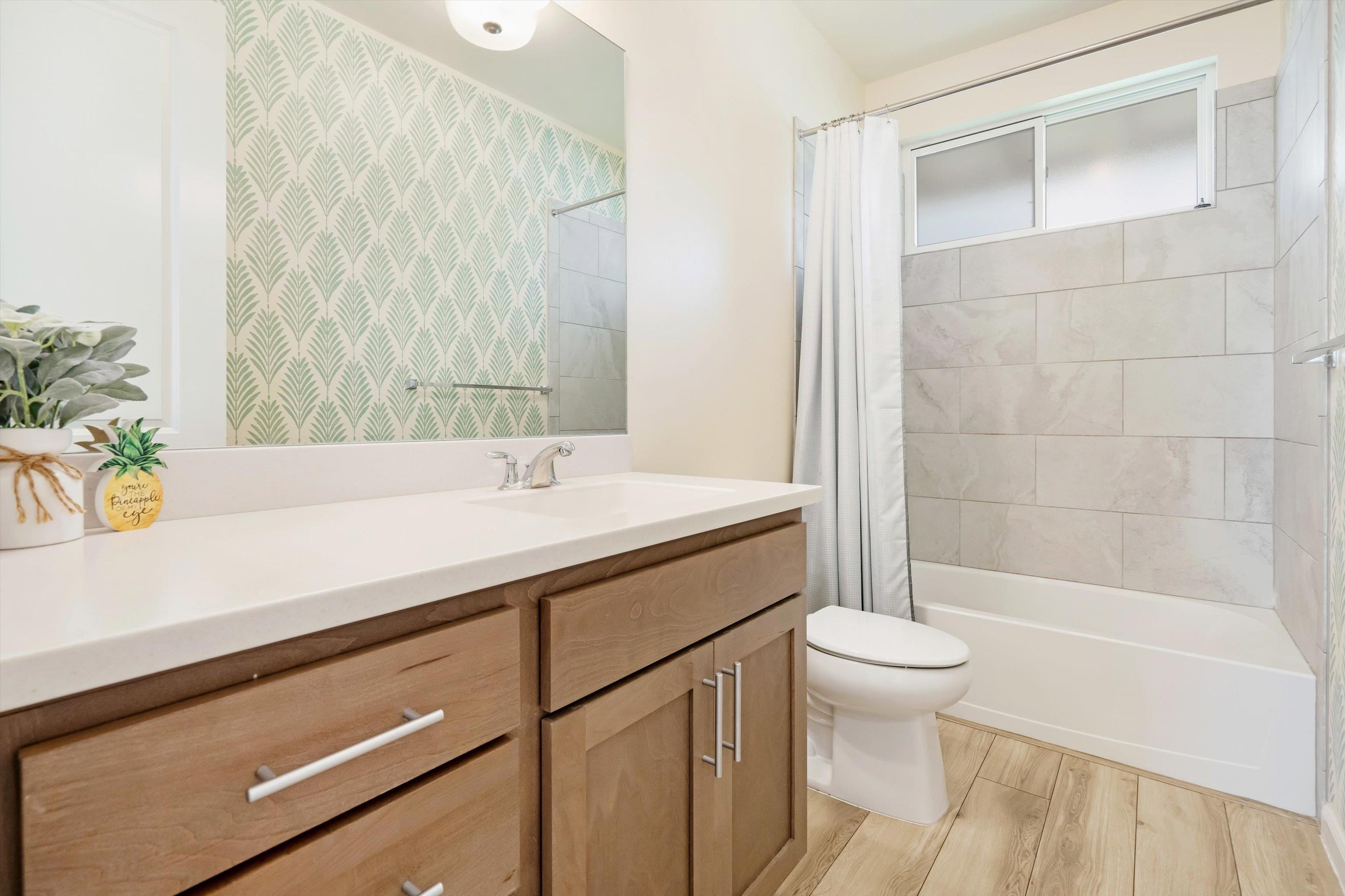 72  Kupaloke St , Wailuku home - photo 34 of 49