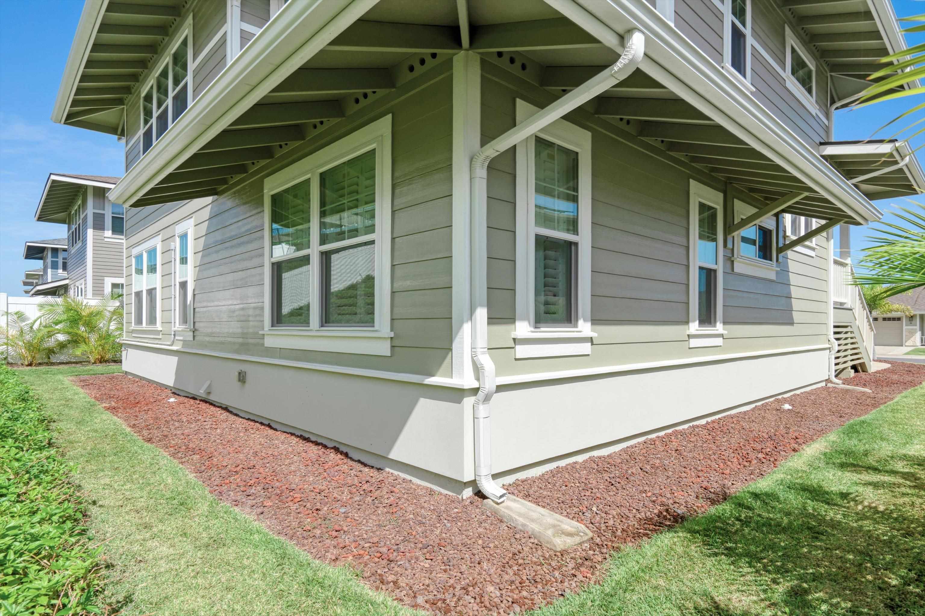 72  Kupaloke St , Wailuku home - photo 40 of 49