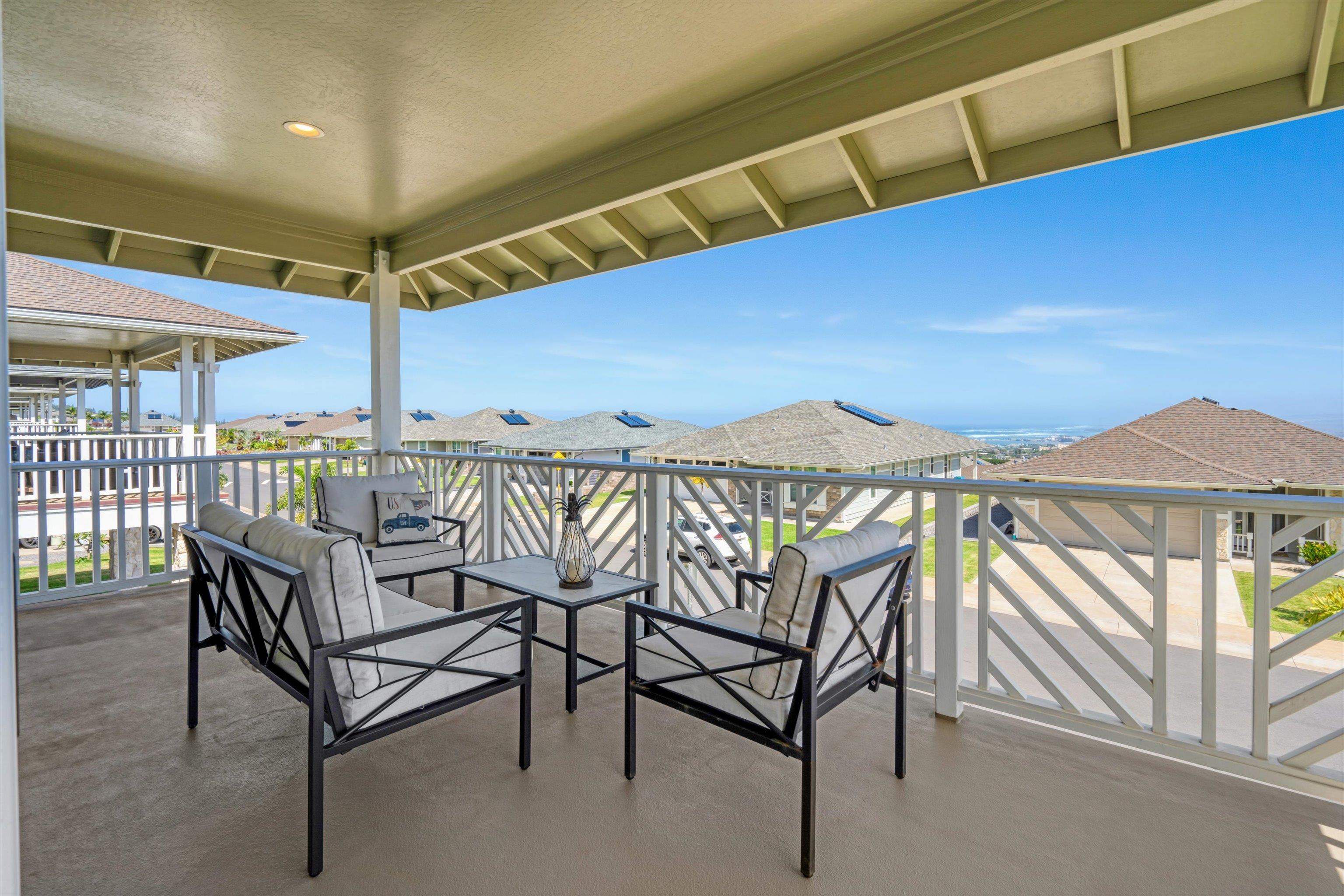 72  Kupaloke St , Wailuku home - photo 9 of 49