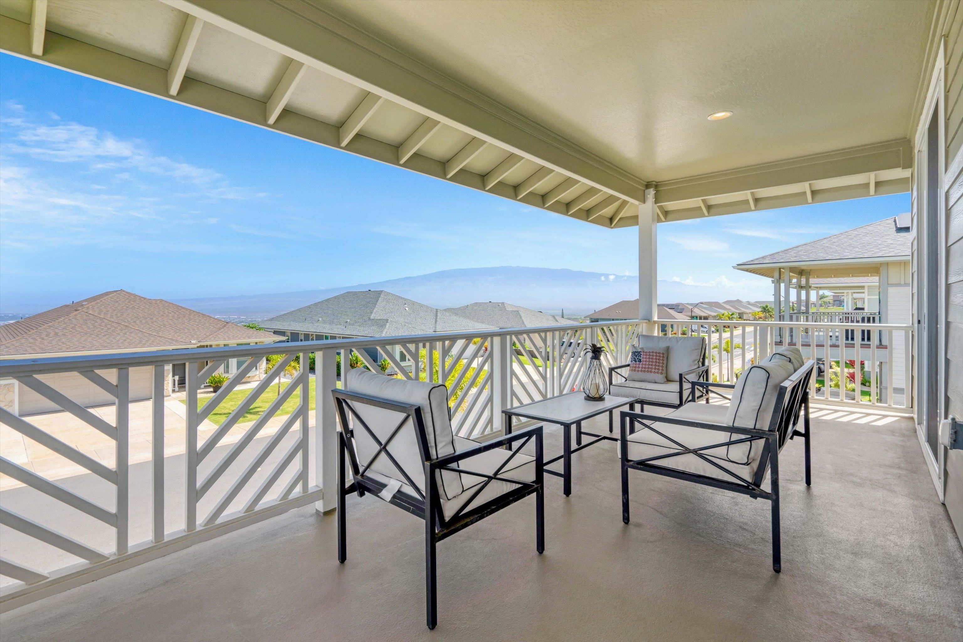 72  Kupaloke St , Wailuku home - photo 10 of 49