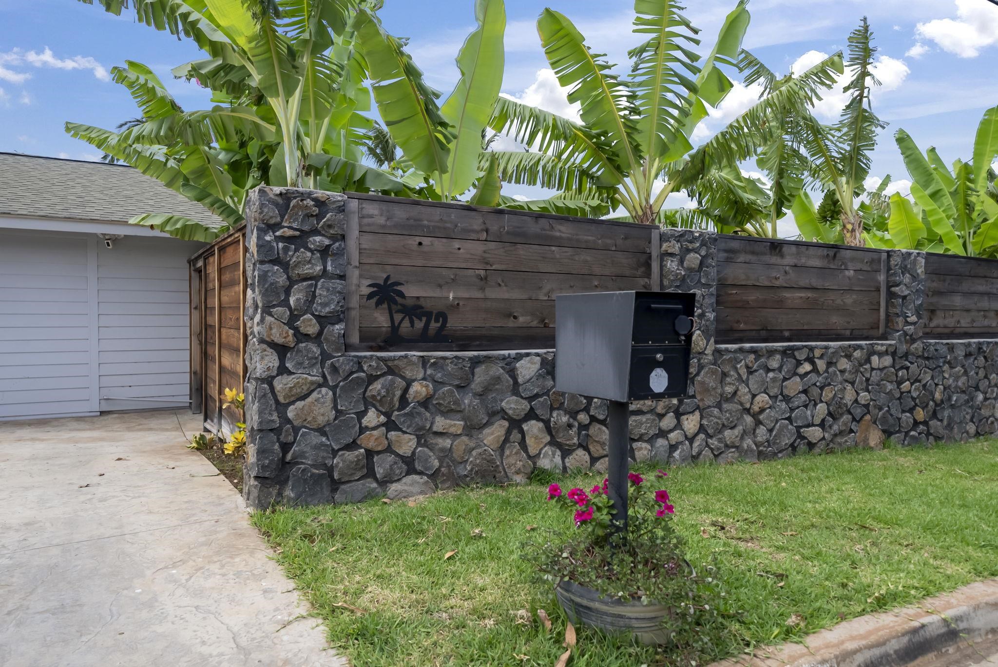 72  Kupuna St , Kihei home - photo 5 of 47