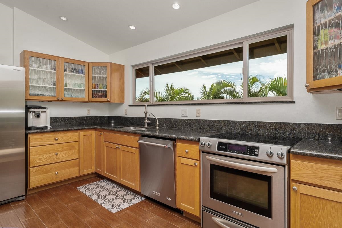 720  Hana Hwy Kuau, Spreckelsville/Paia/Kuau home - photo 5 of 46