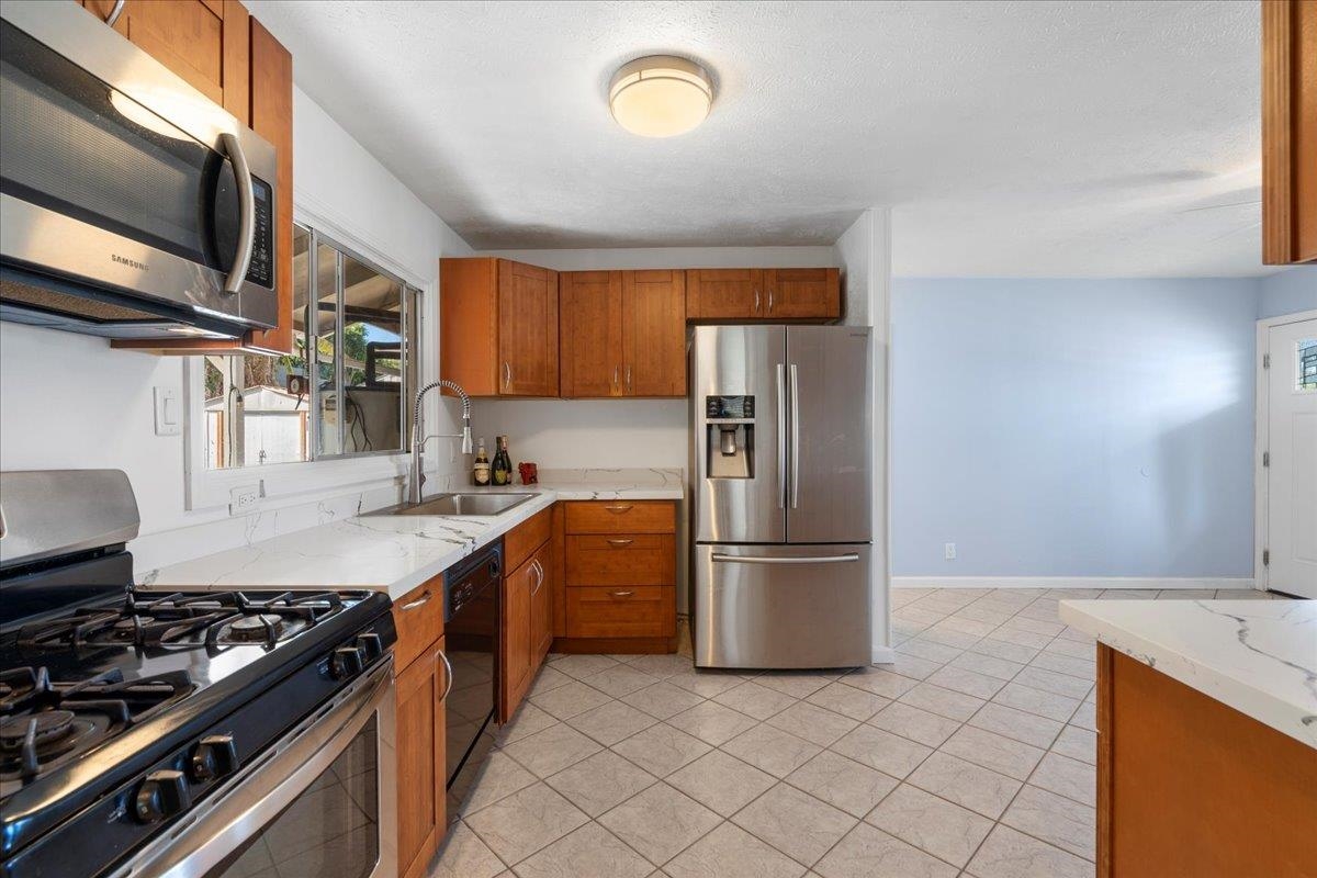 720  Kekona Pl Makawao, Makawao/Olinda/Haliimaile home - photo 2 of 42