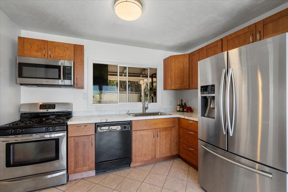 720  Kekona Pl Makawao, Makawao/Olinda/Haliimaile home - photo 14 of 42