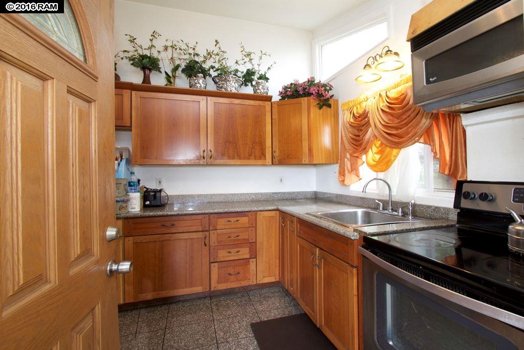 726  Honowai St W. Papa Ave., Kahului home - photo 5 of 10