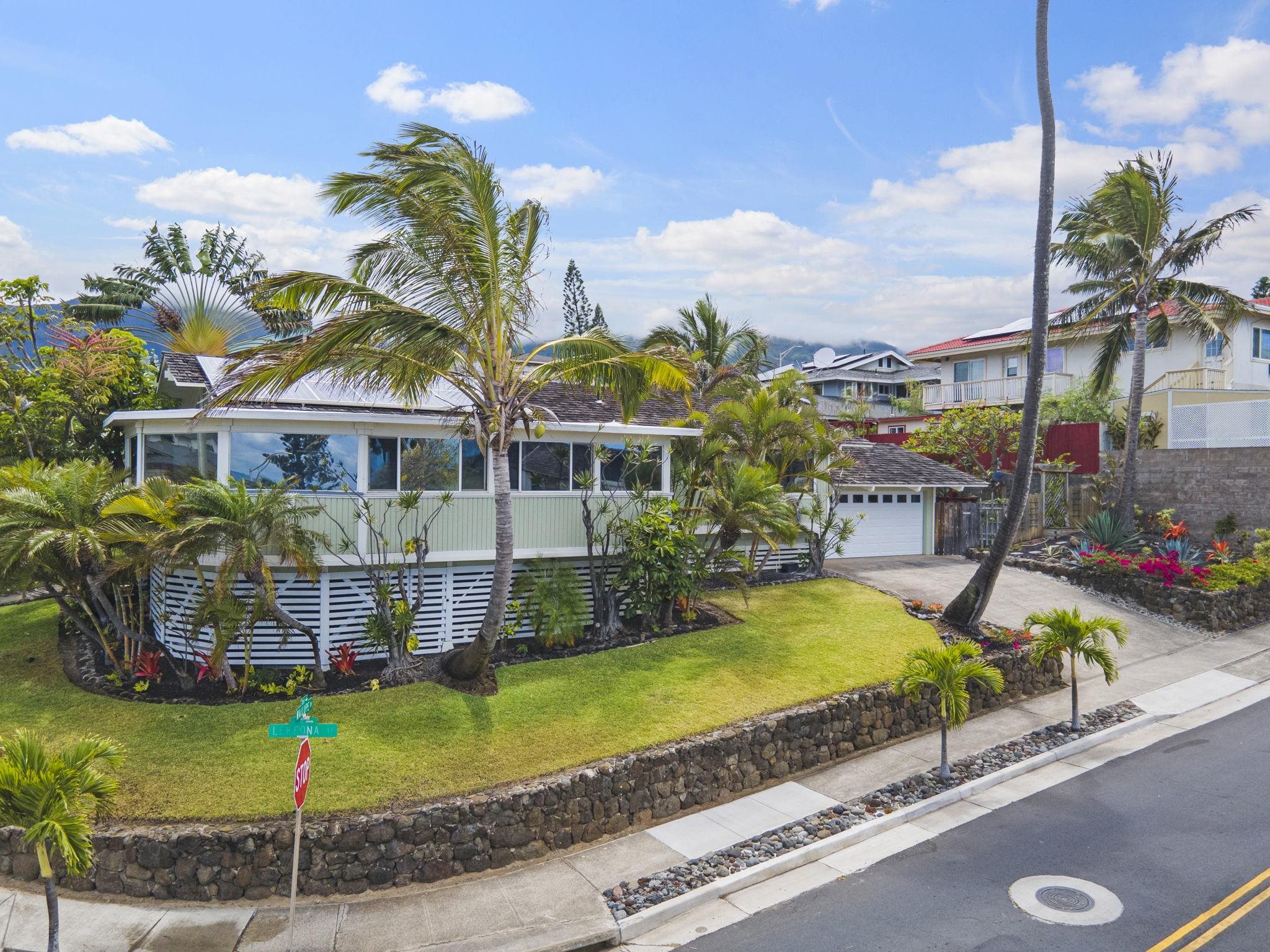 726 Wailupe Dr , Wailuku house for sale Waiehu Wailuku