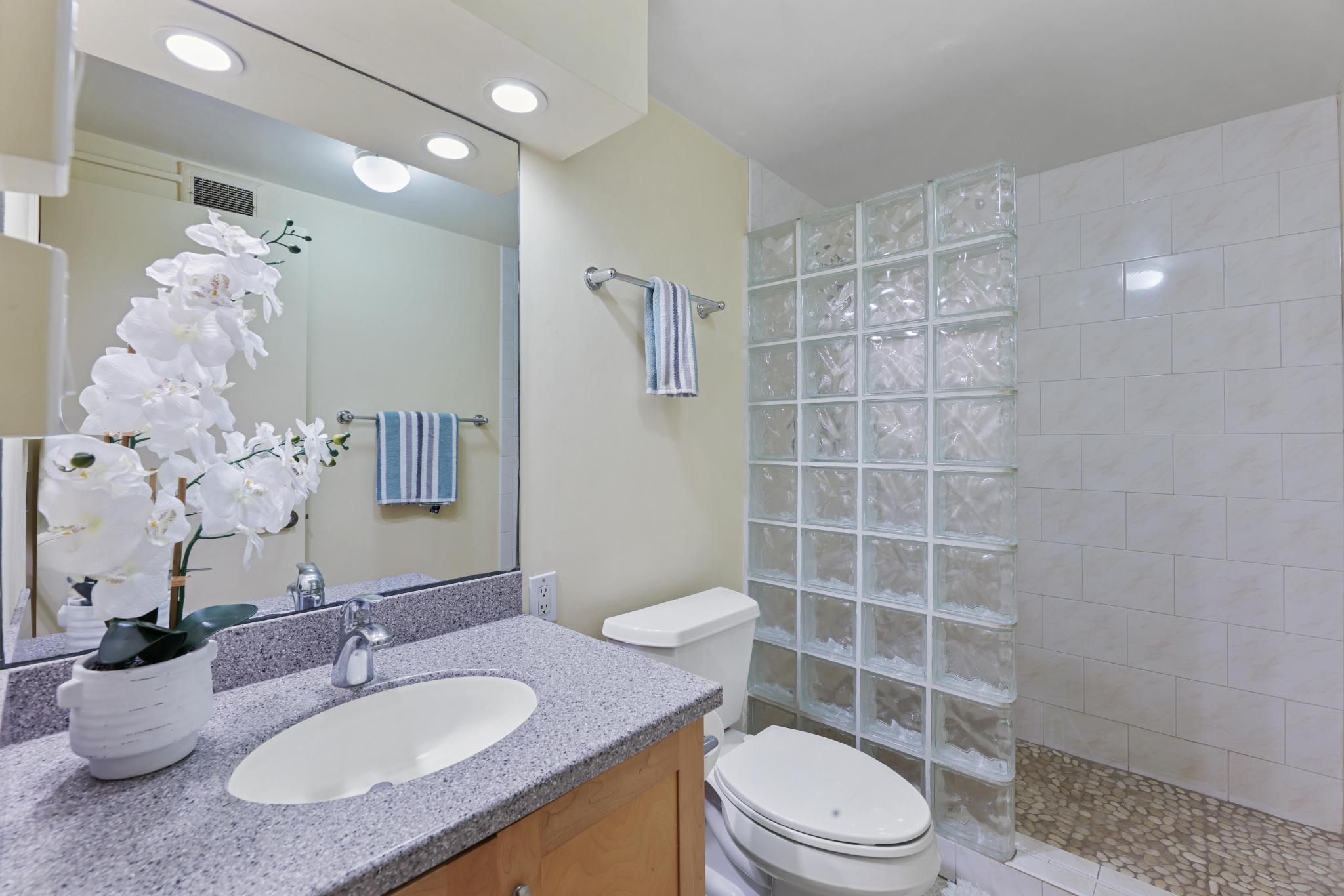 Nani Kai Hale condo # 302, Kihei, Hawaii - photo 19 of 38