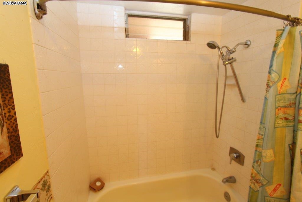 Nani Kai Hale condo # 303, Kihei, Hawaii - photo 21 of 29