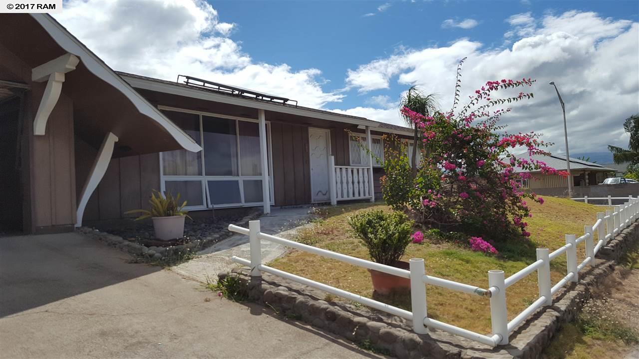 730  Molokai Akau St Eleventh Increment, Kahului home - photo 2 of 18