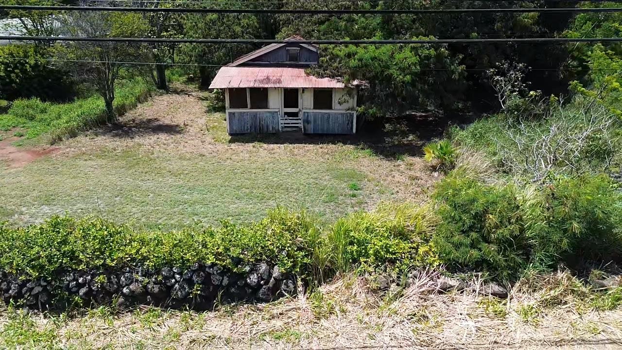 7308  Kamehameha V Hwy Ualapue, Molokai home - photo 2 of 18