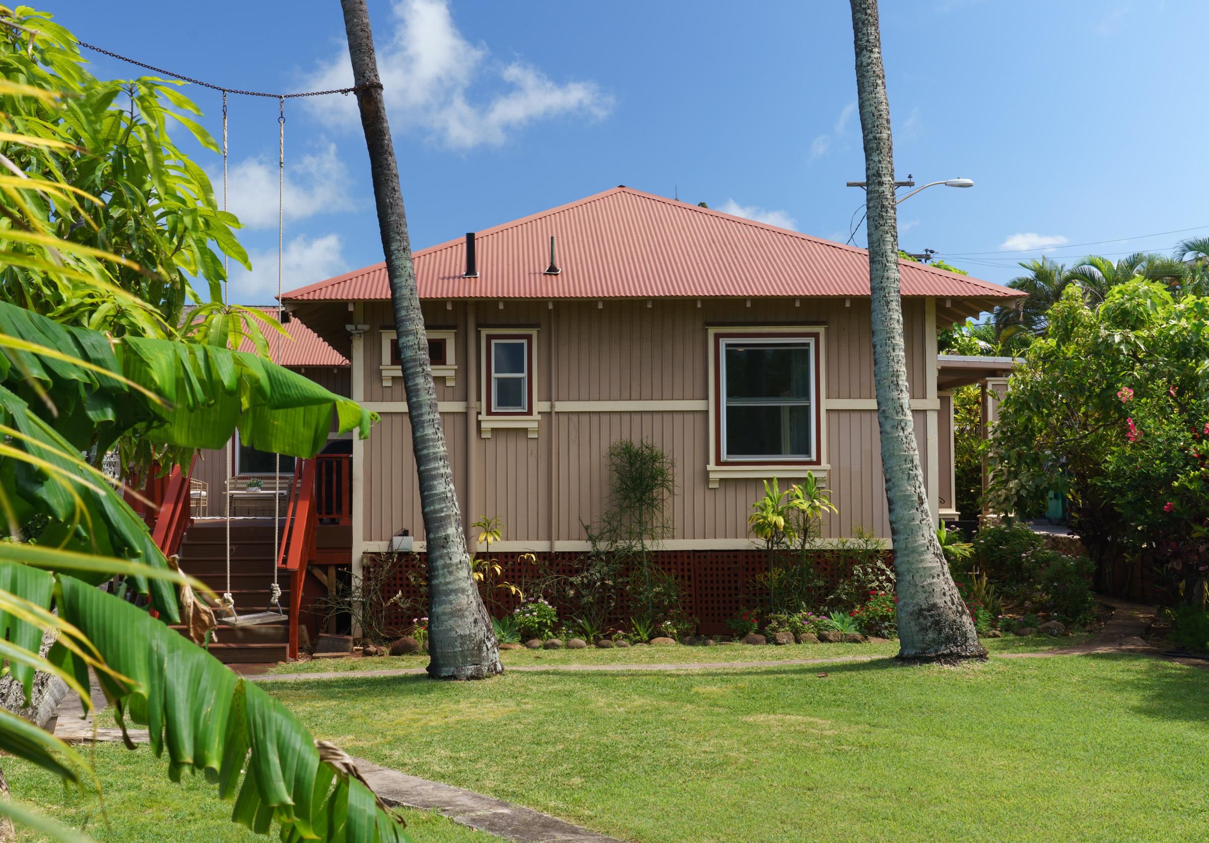 74  Wailani St Wailuku Town, Wailuku home - photo 2 of 38