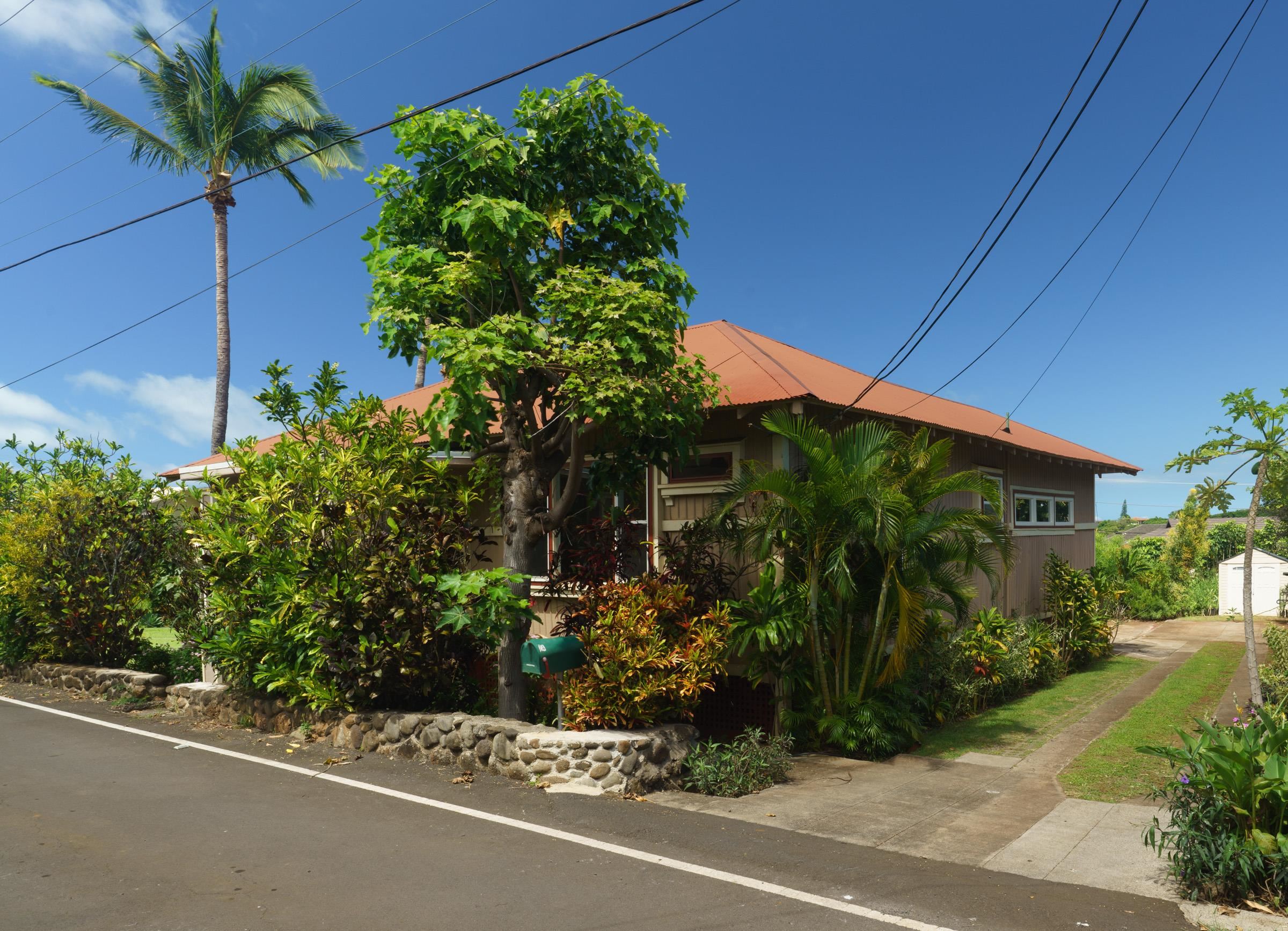 74  Wailani St Wailuku Town, Wailuku home - photo 4 of 38