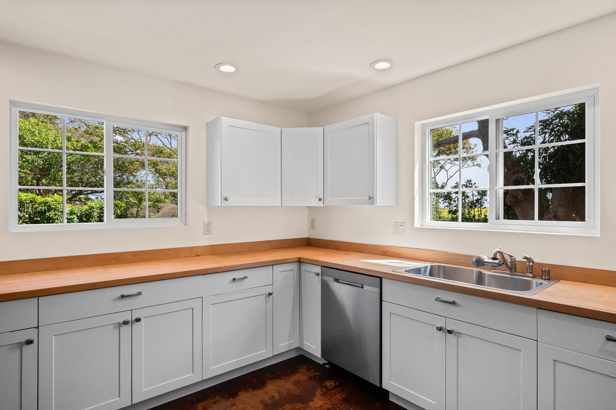 740  Hana Hwy Hwy Kuau, Spreckelsville/Paia/Kuau home - photo 27 of 50