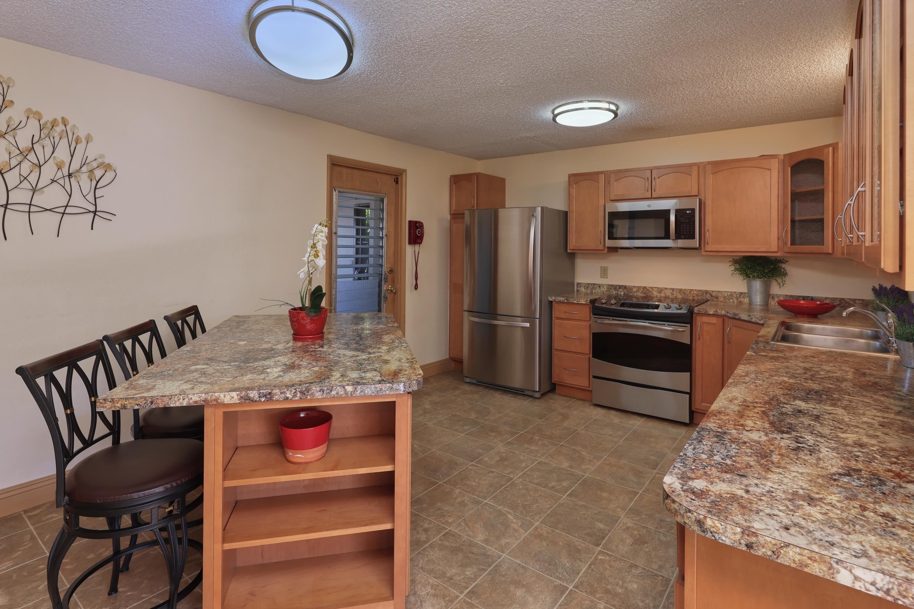 740  Makawao Ave , Makawao/Olinda/Haliimaile home - photo 28 of 39