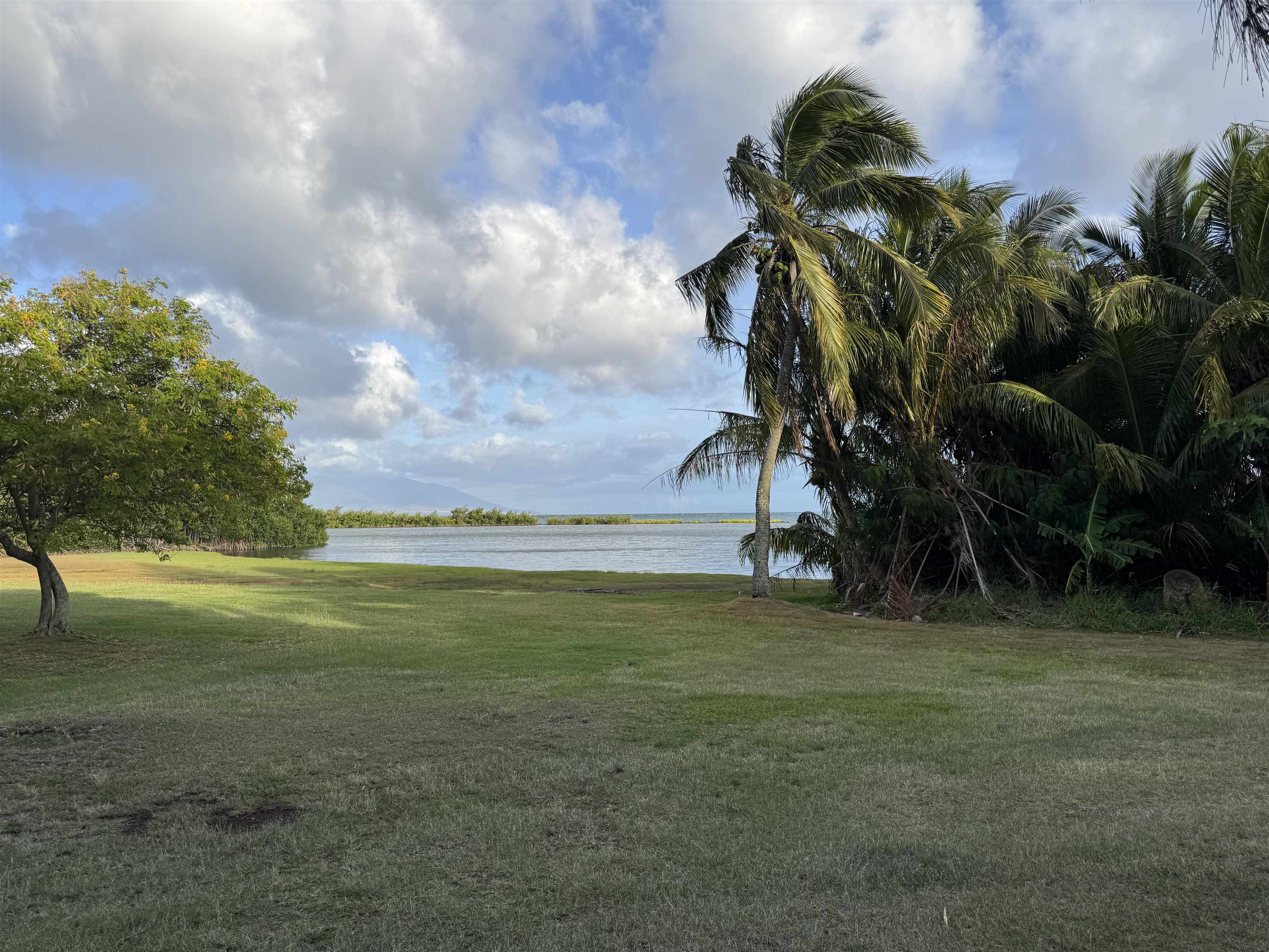 7406  Kamehameha V Hwy Ualapue, Molokai home - photo 2 of 32