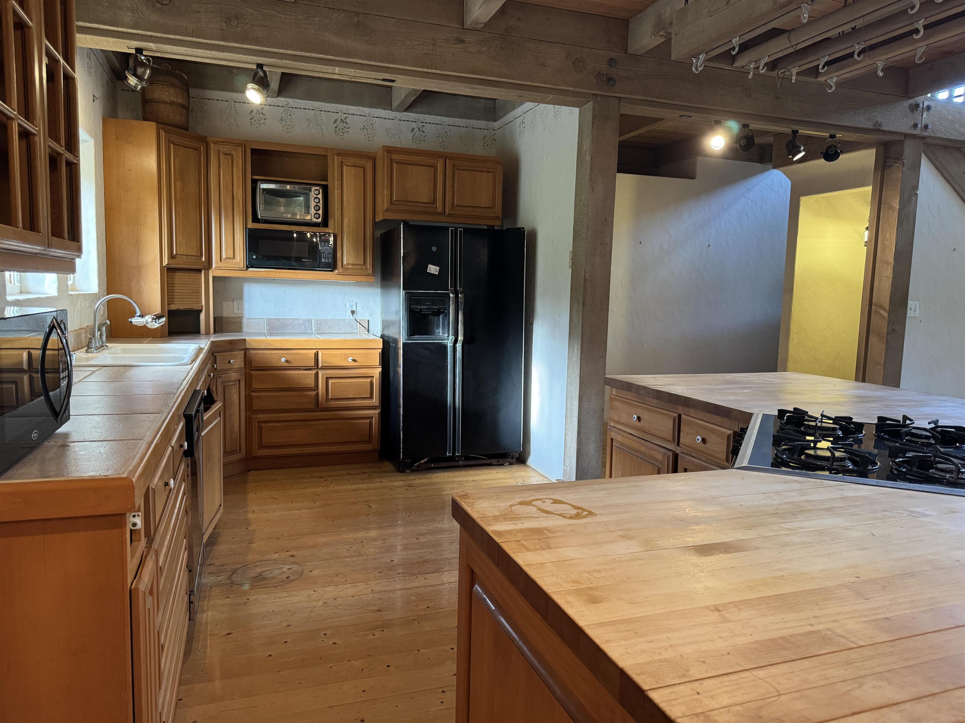 7406  Kamehameha V Hwy Ualapue, Molokai home - photo 11 of 32