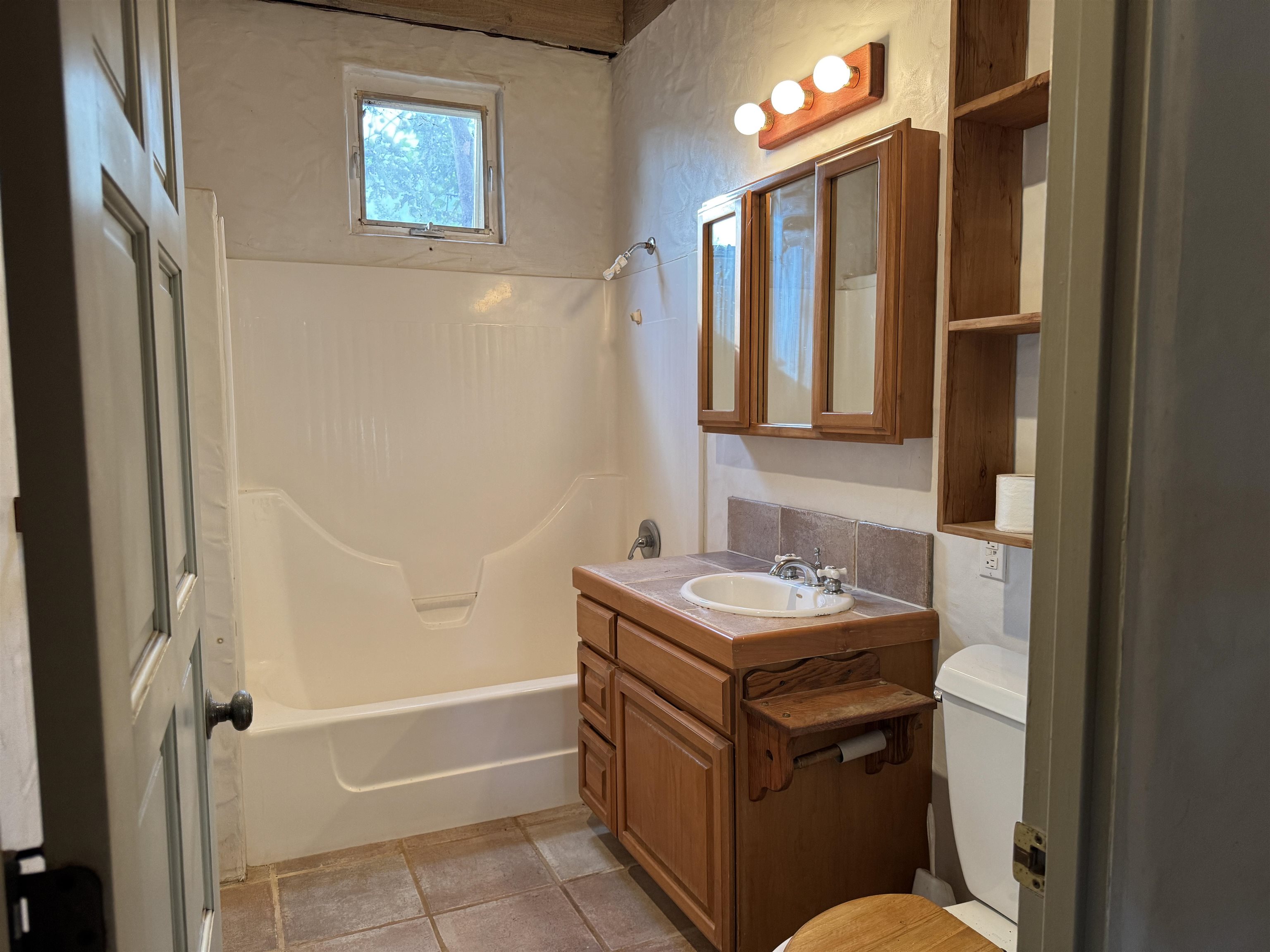 7406  Kamehameha V Hwy Ualapue, Molokai home - photo 18 of 32