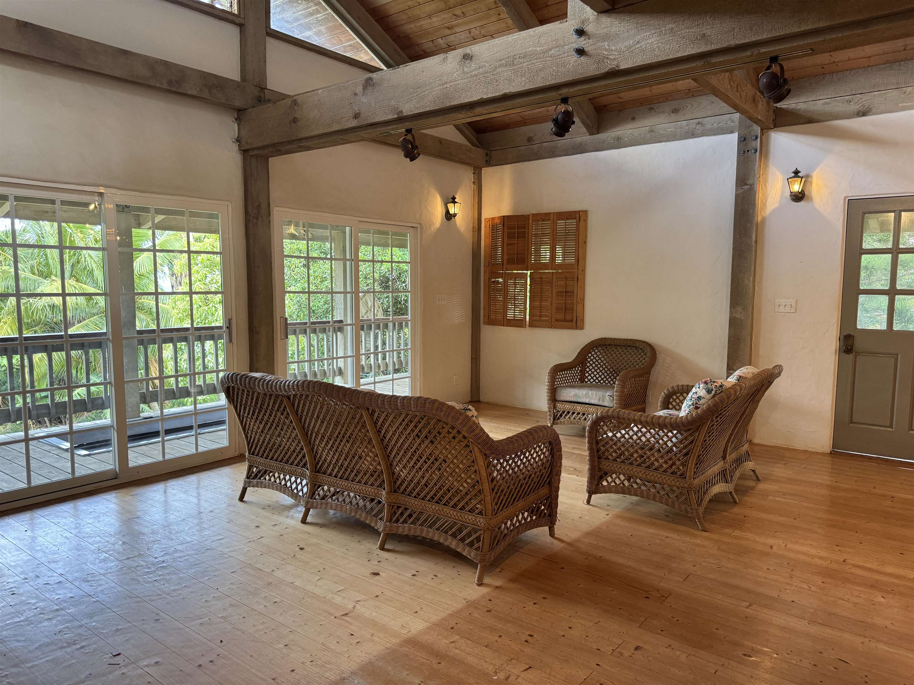 7406  Kamehameha V Hwy Ualapue, Molokai home - photo 7 of 32