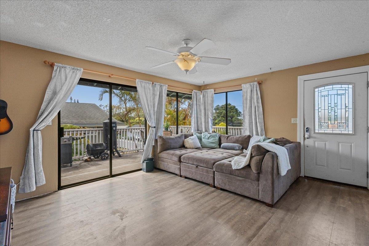 742  Kekona Pl , Makawao/Olinda/Haliimaile home - photo 8 of 34