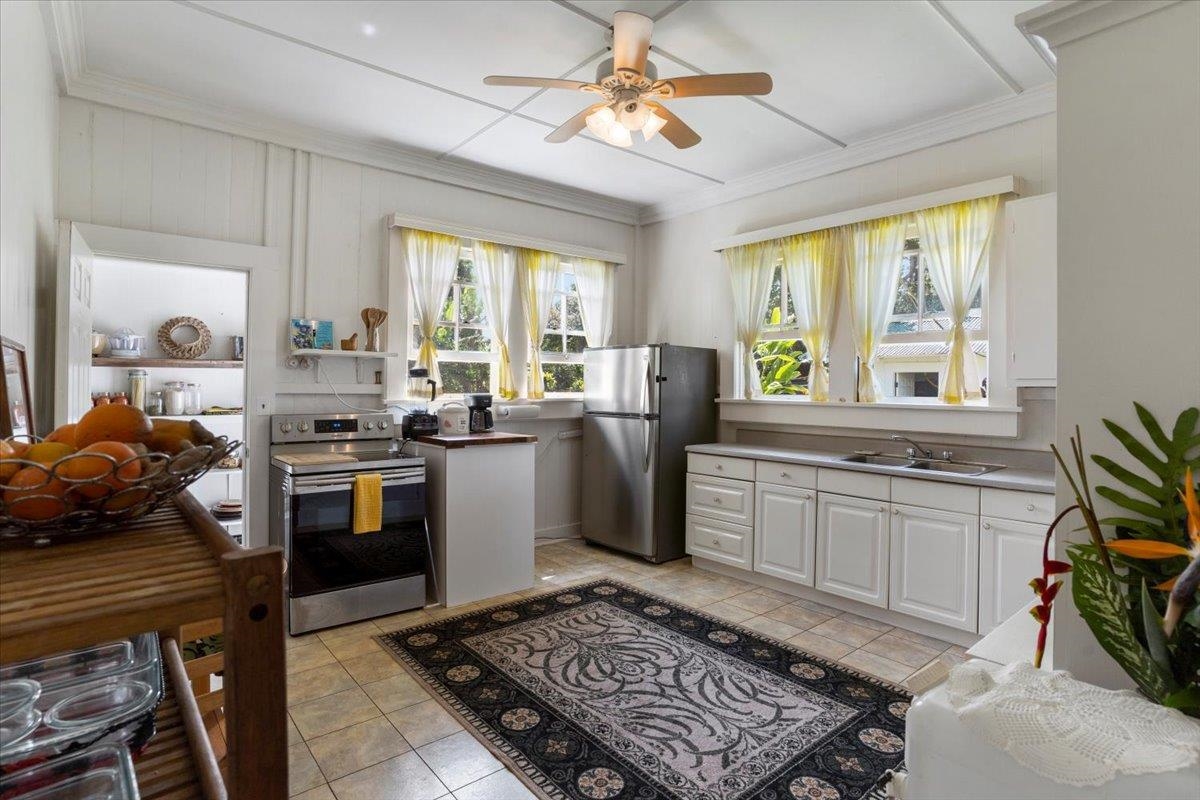 745  Kauhikoa Rd Haiku, Haiku home - photo 5 of 8